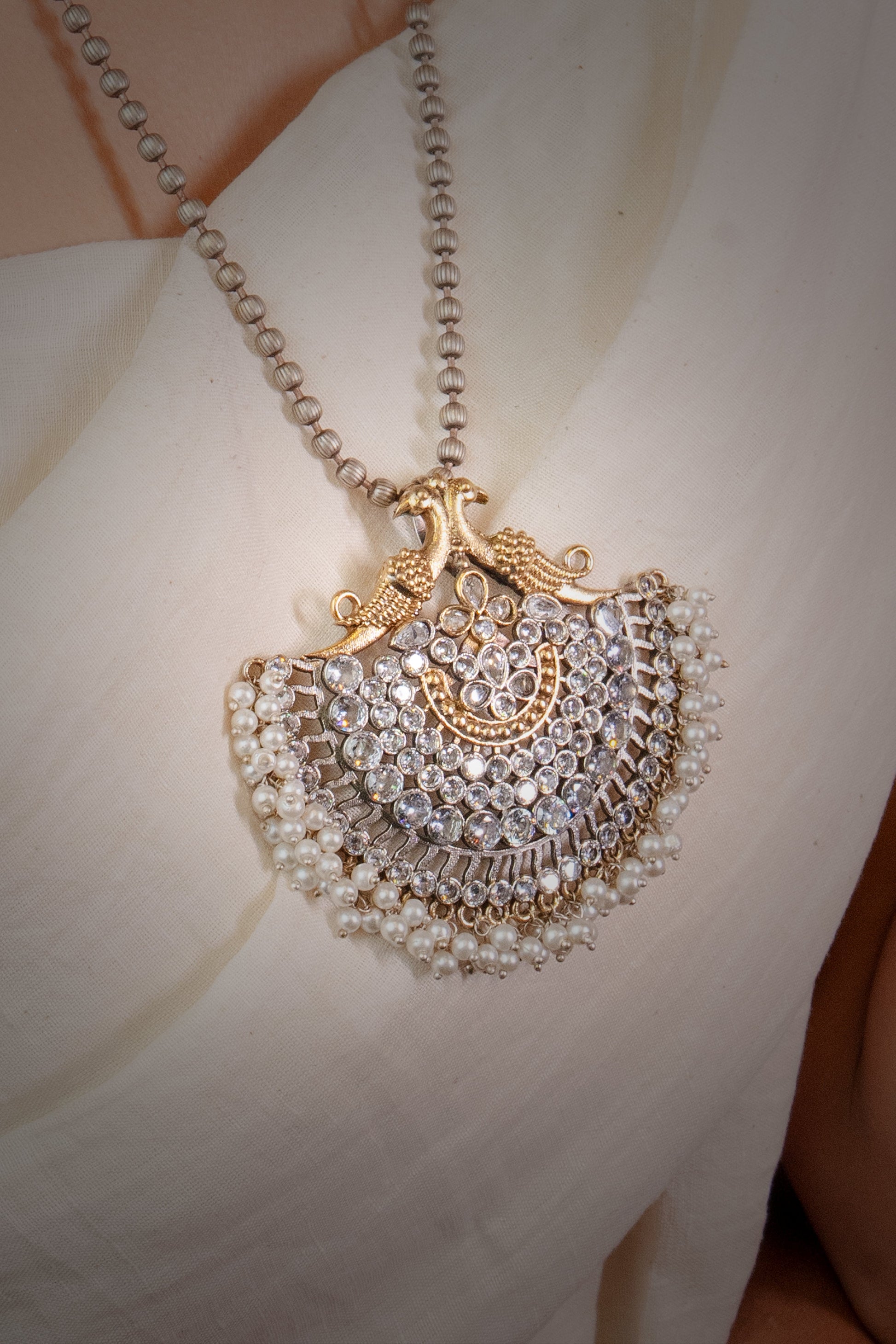 Celestial Radiance White Necklace Set - ELYSIAN GODDESS