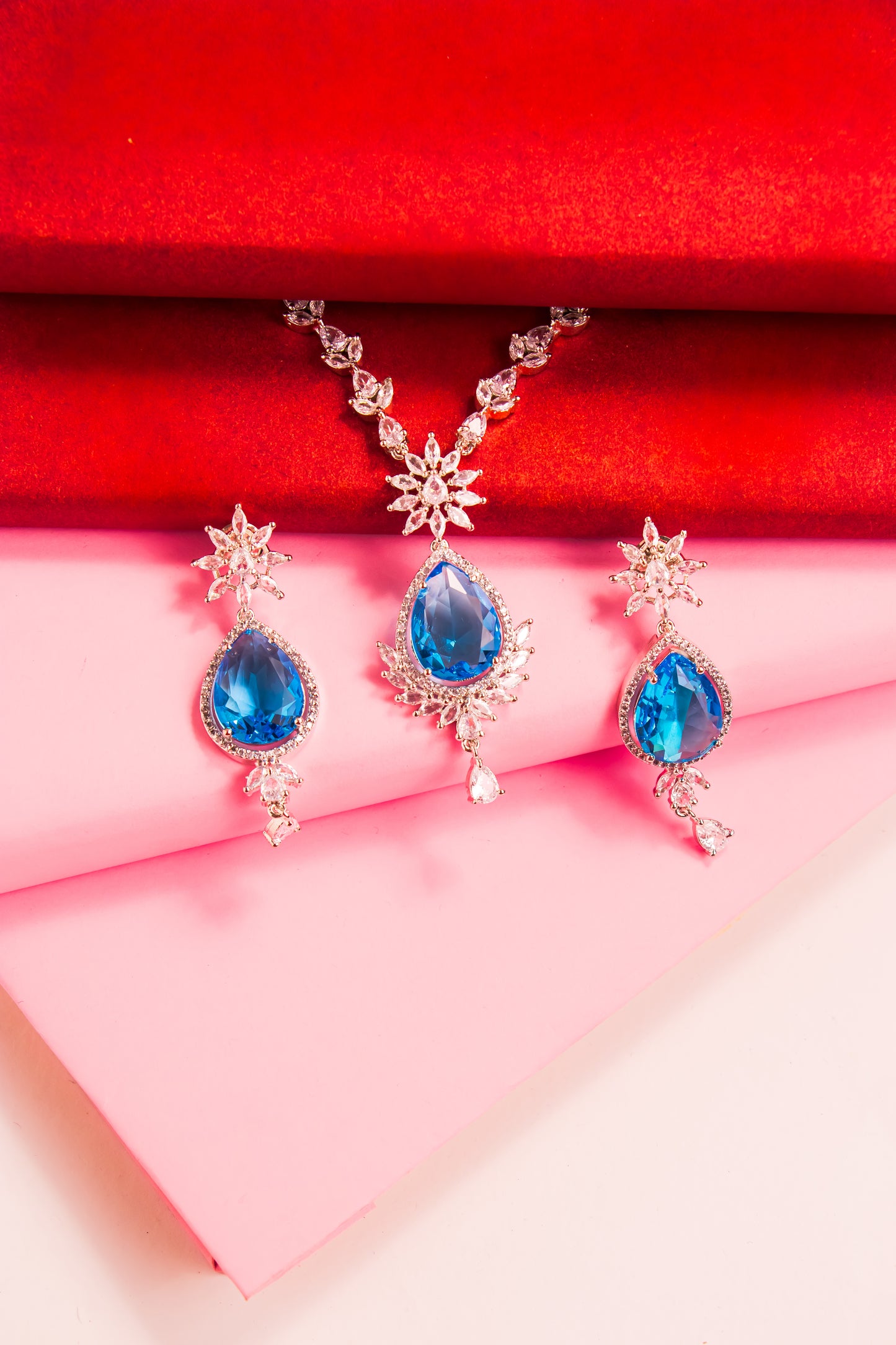 Blue Crown Necklace Set