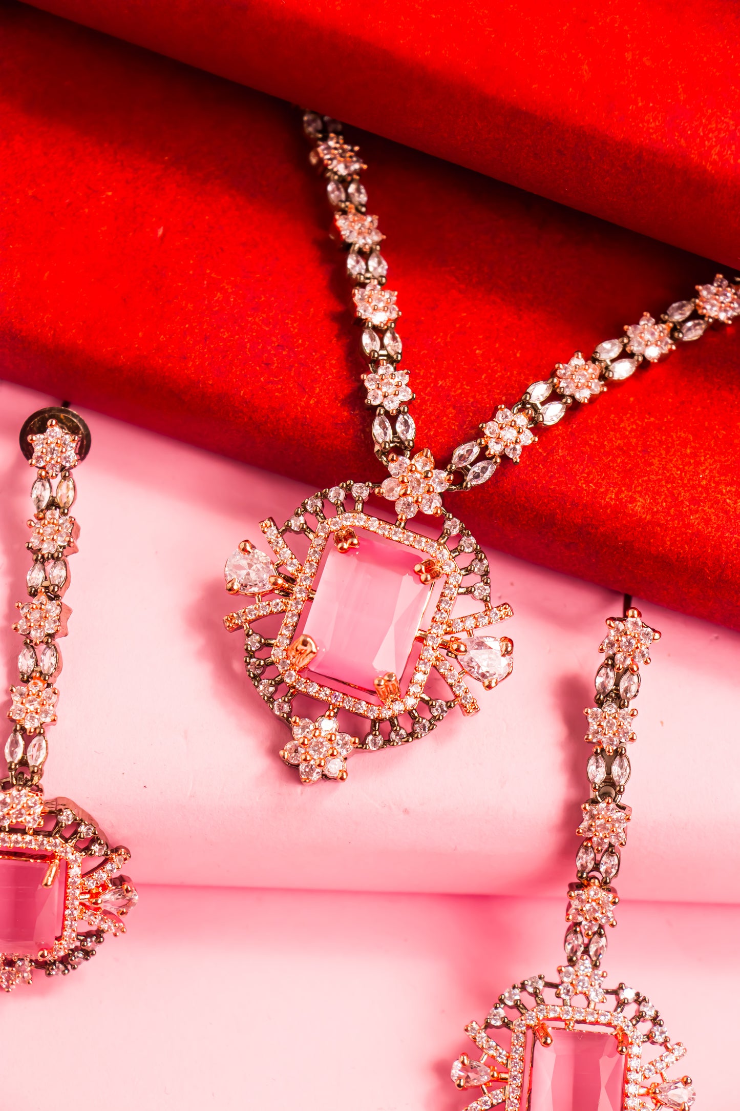 Athena’s Dusk Necklace Set