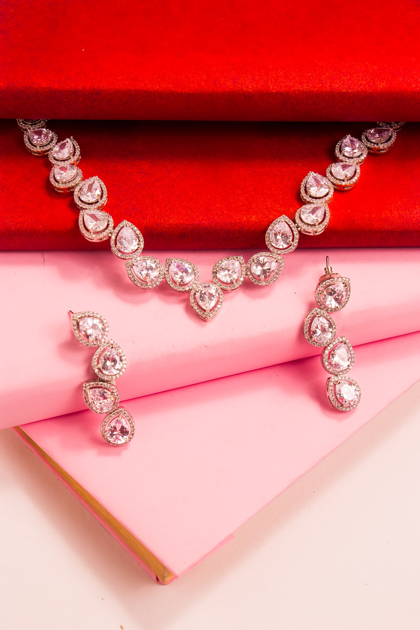 Crown Of Venus Necklace Set