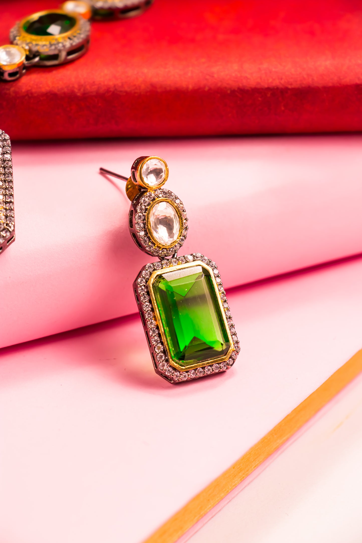 Diana's Emerald Dusky Necklace Set
