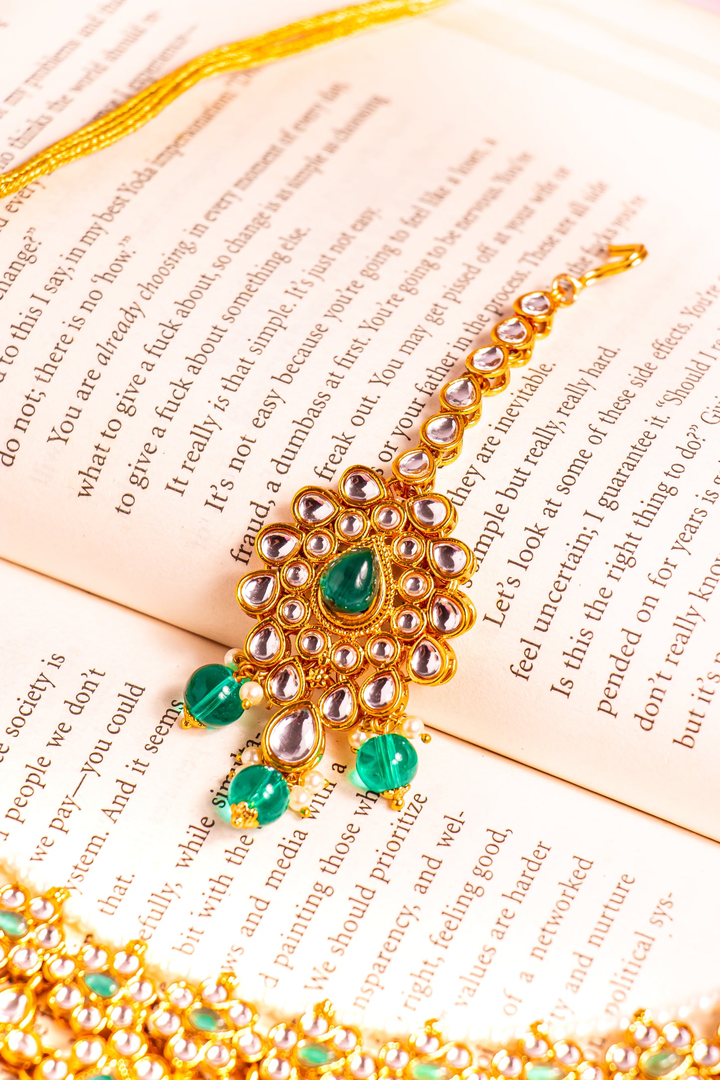 Jahan's Chime Kundan Necklace Set