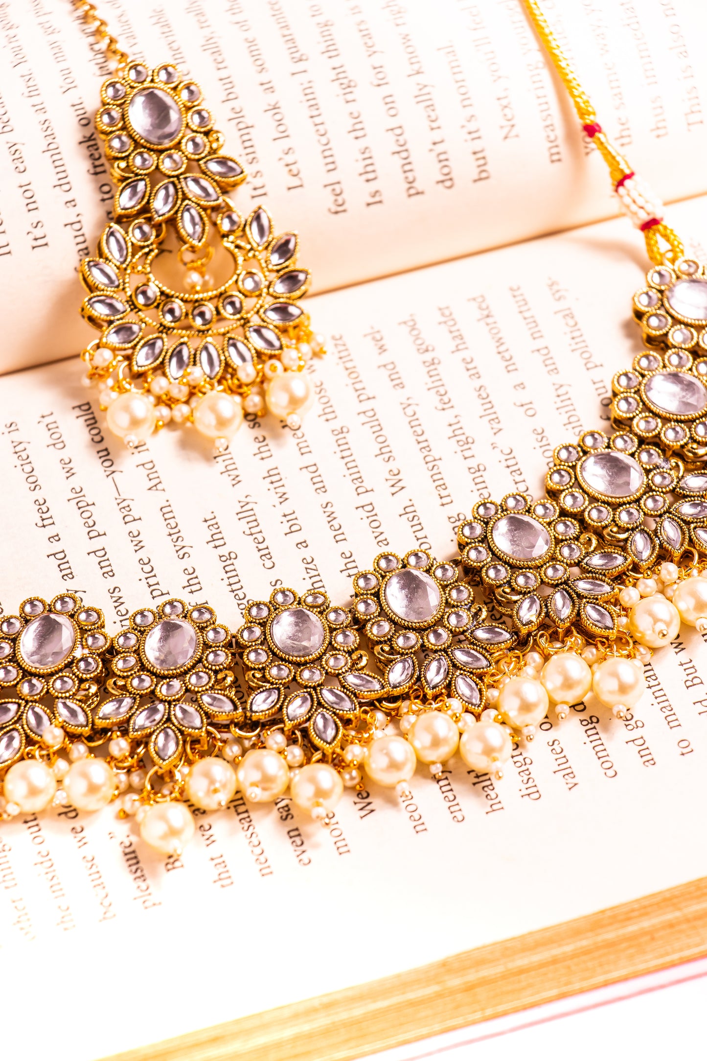 Jahan's Majesty Kundan Necklace Set