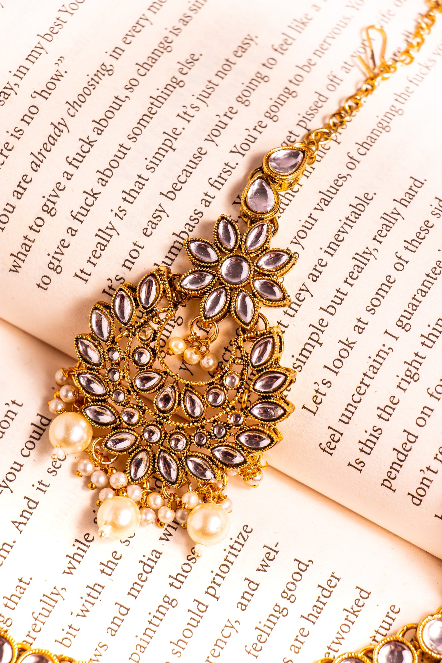 Radiant Noor Kundan Necklace Set