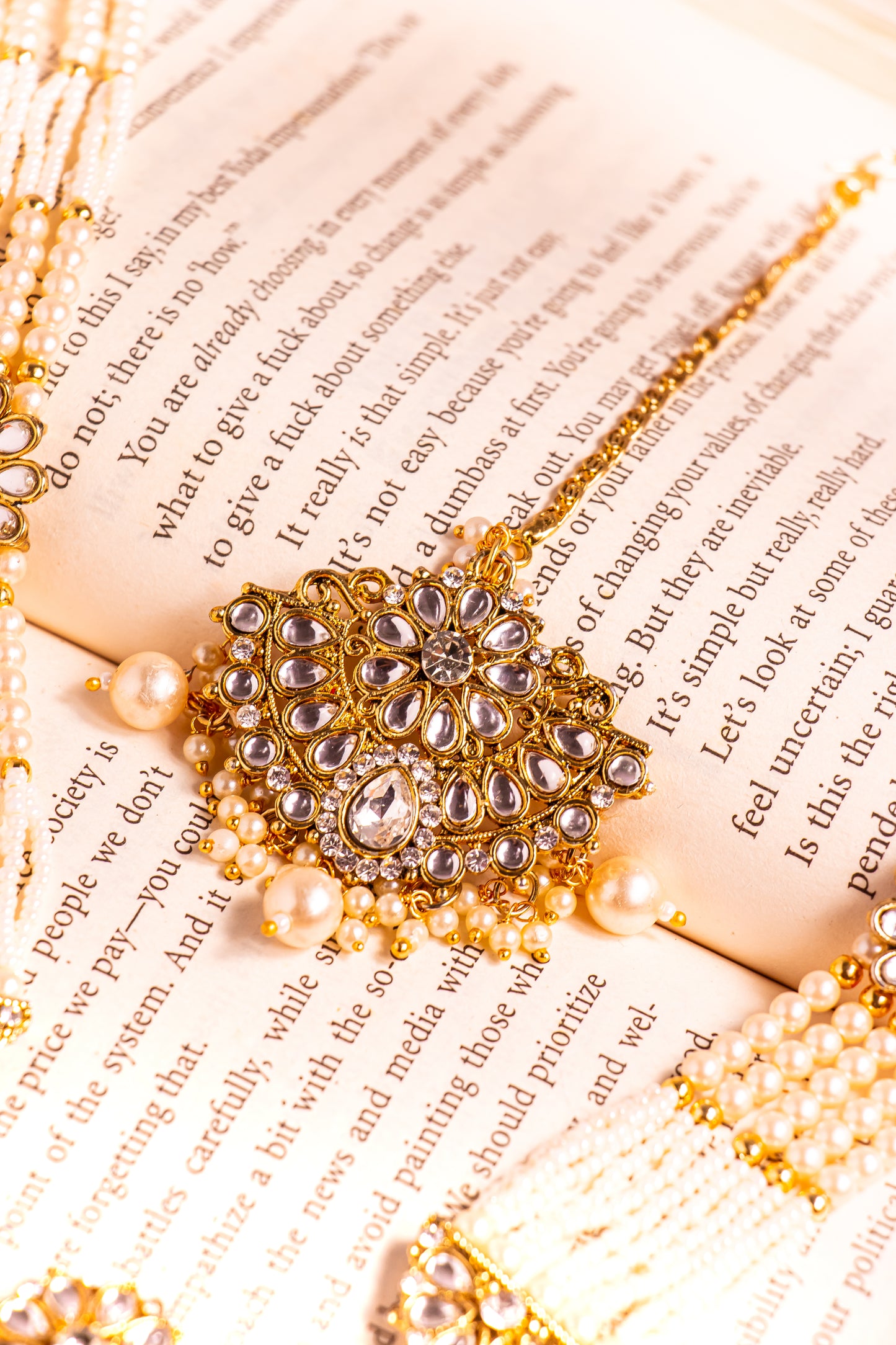 Jahan's Light Kundan & Pearl Long Necklace Set