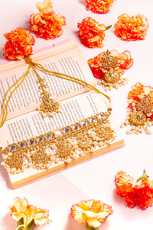 Jahan's Elegance Kundan Choker Necklace Set