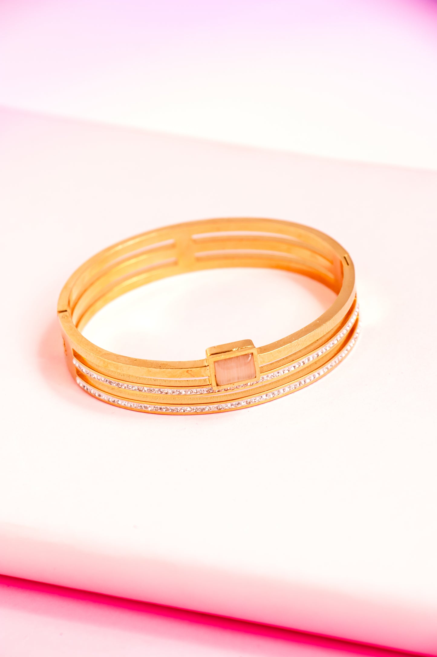 Golden Scepter Bracelet