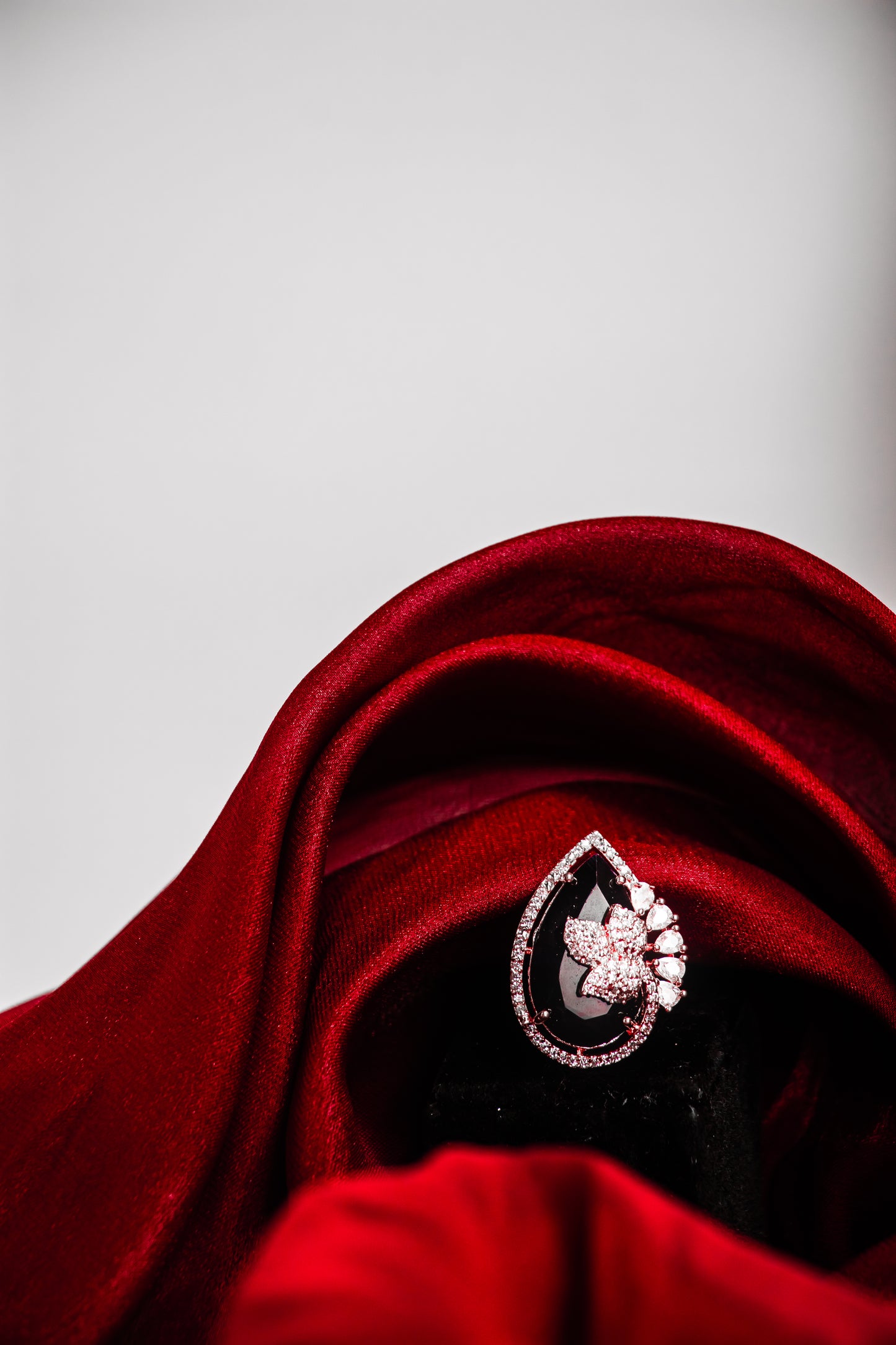 Victoria Adjustable Ring
