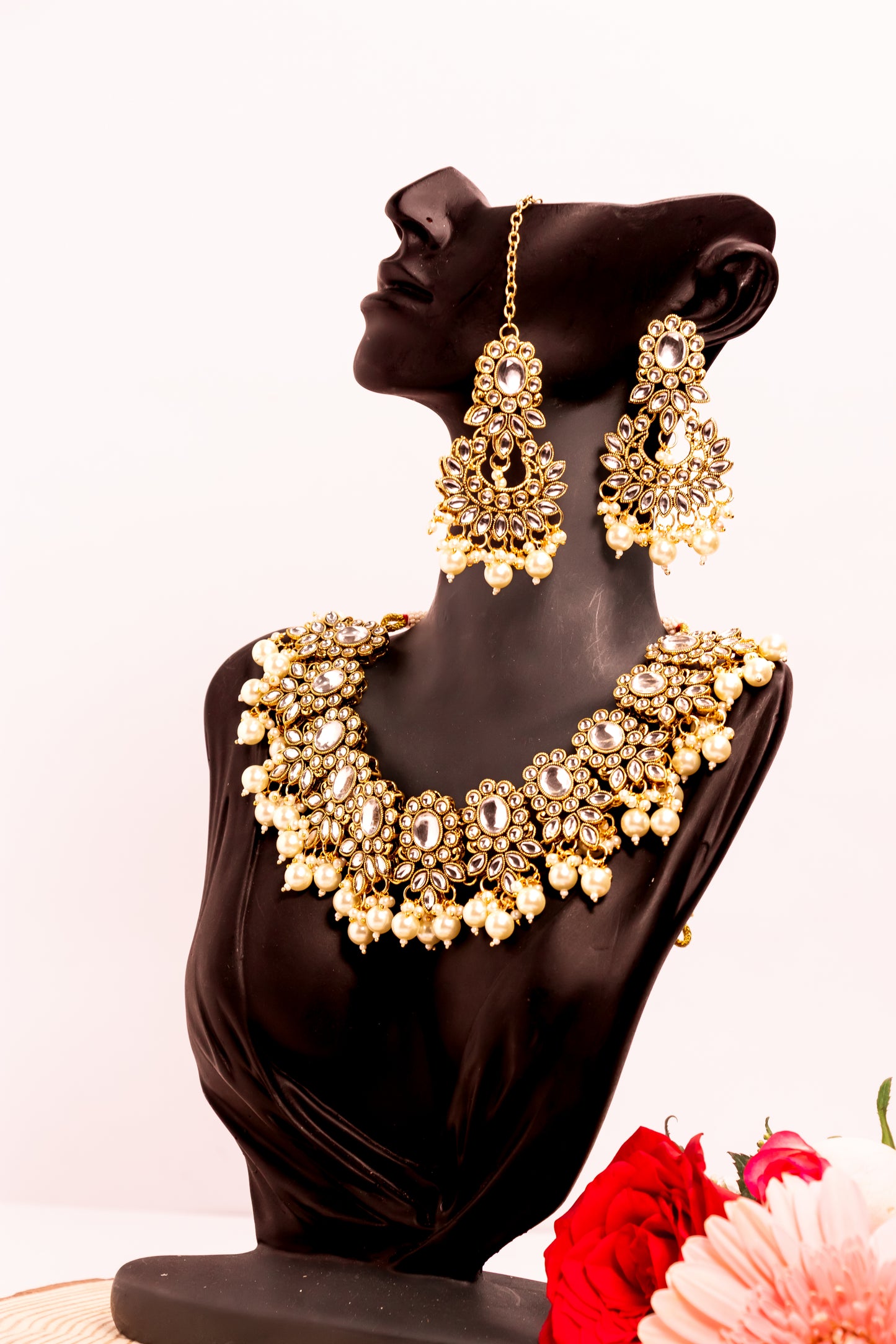 Jahan's Majesty Kundan Necklace Set