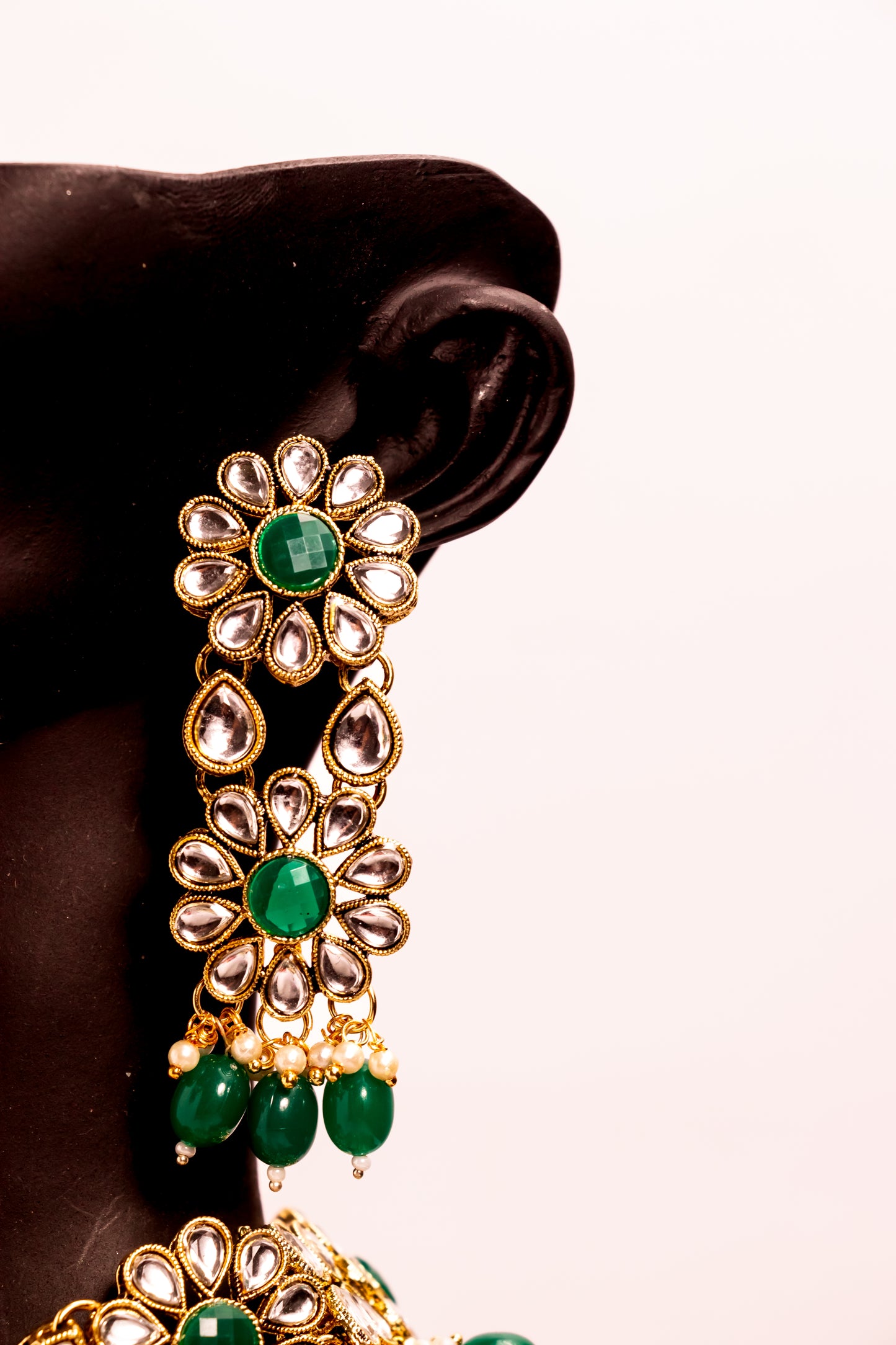 Noor's Grace Green Kundan Necklace Set