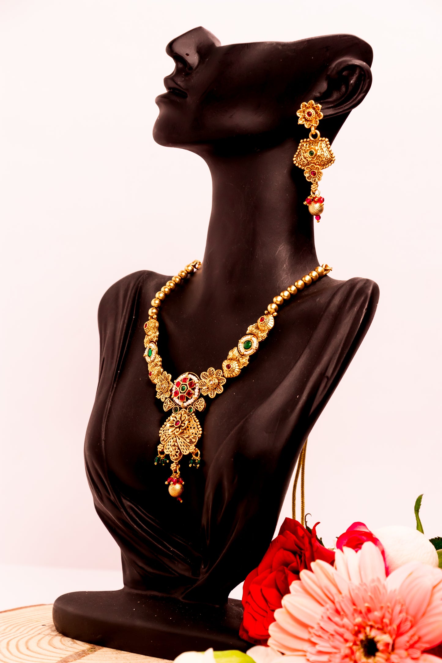 Padmavati's Dazzle Necklace Set