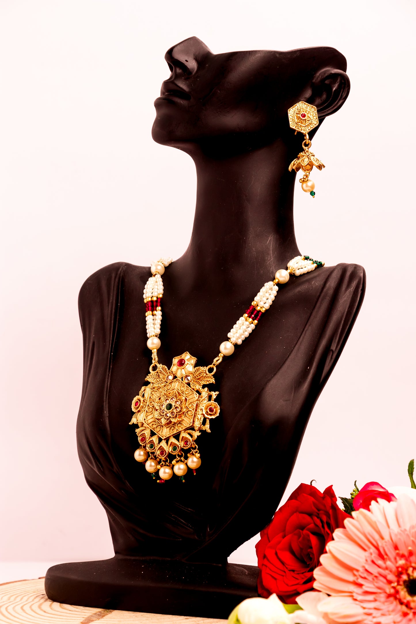 Aishwarya Pearl Long Necklace Set