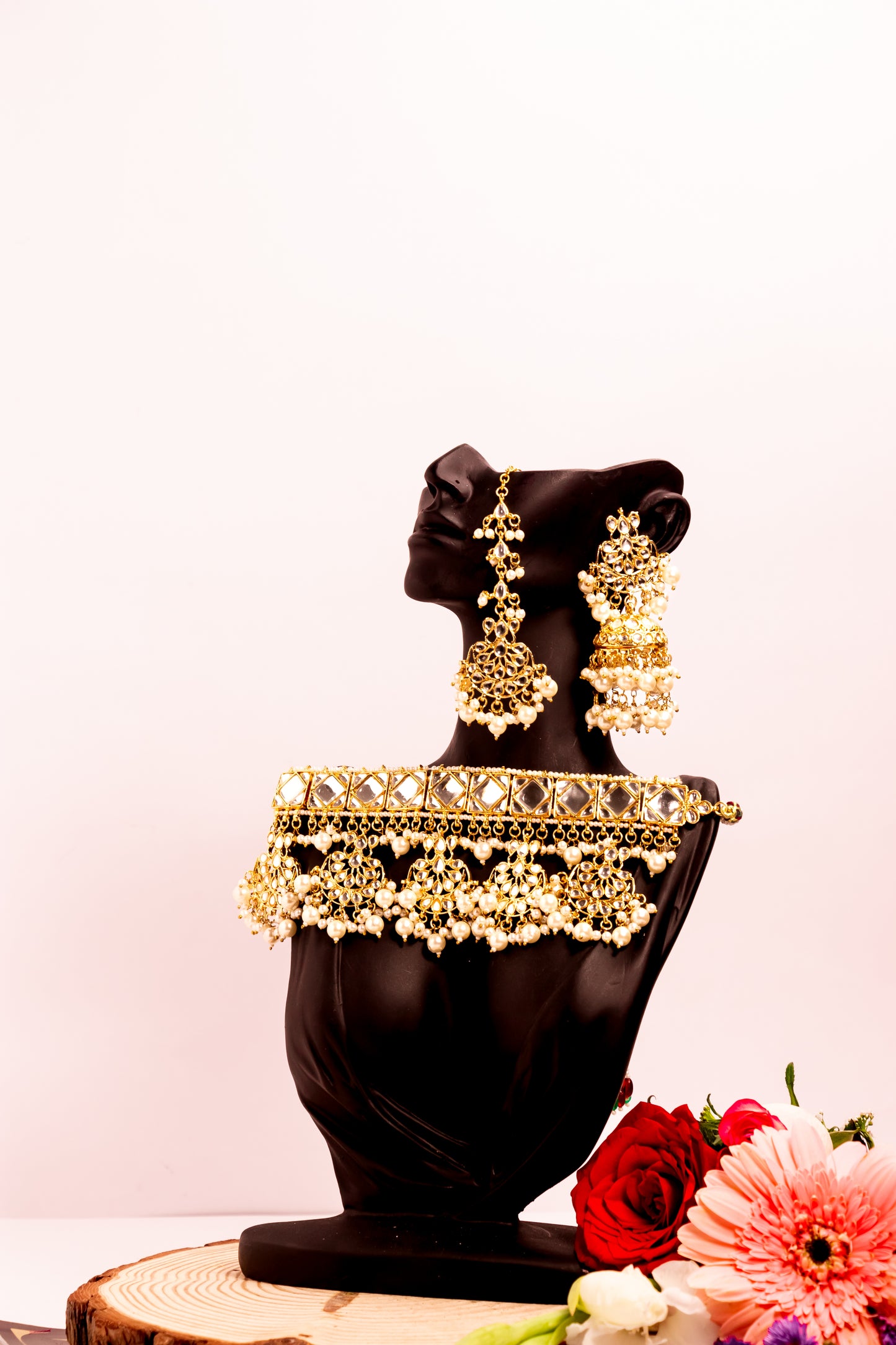 Jahan's Elegance Kundan Choker Necklace Set