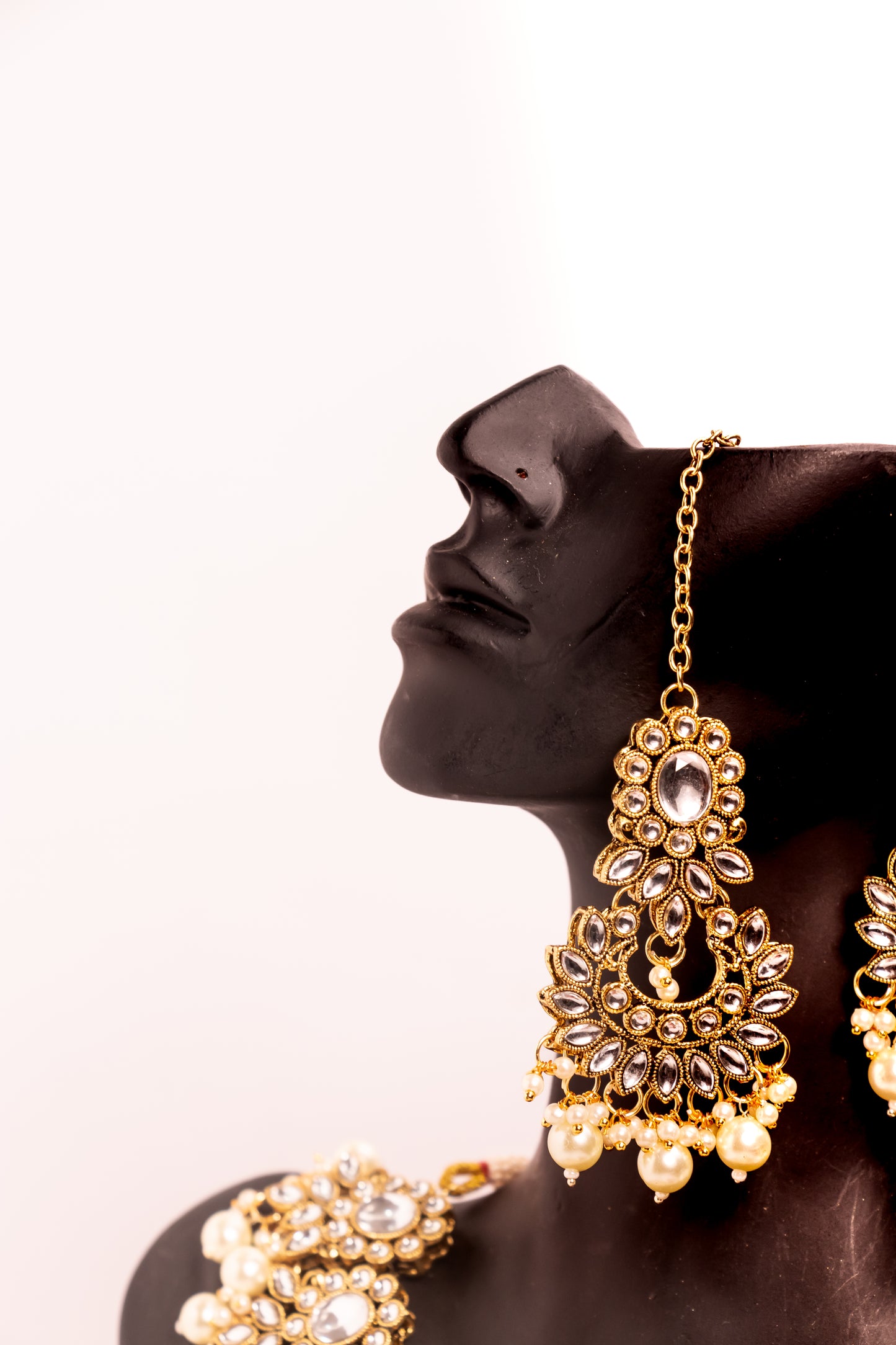 Jahan's Majesty Kundan Necklace Set