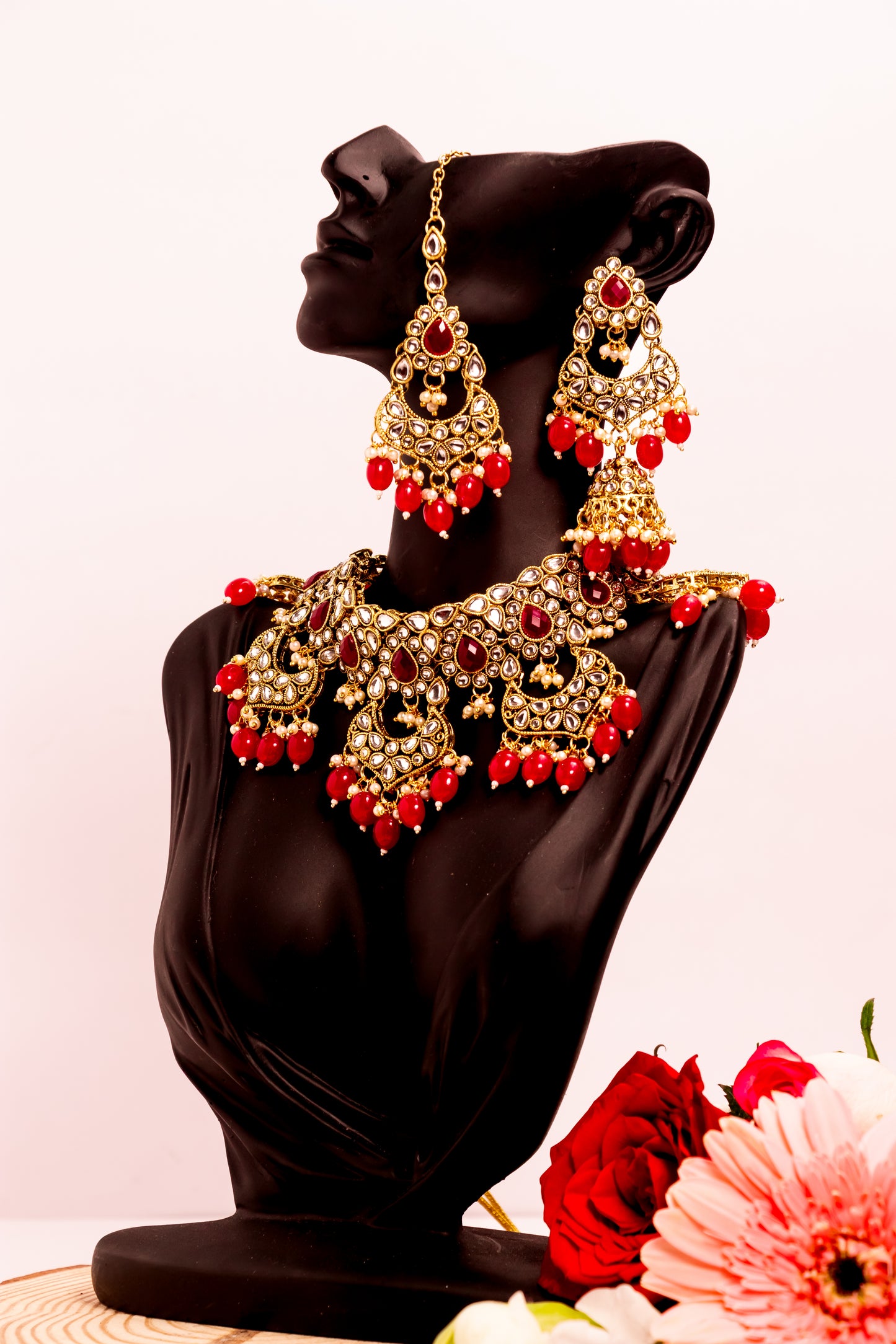 Noor's Aura Red Kundan Necklace Set