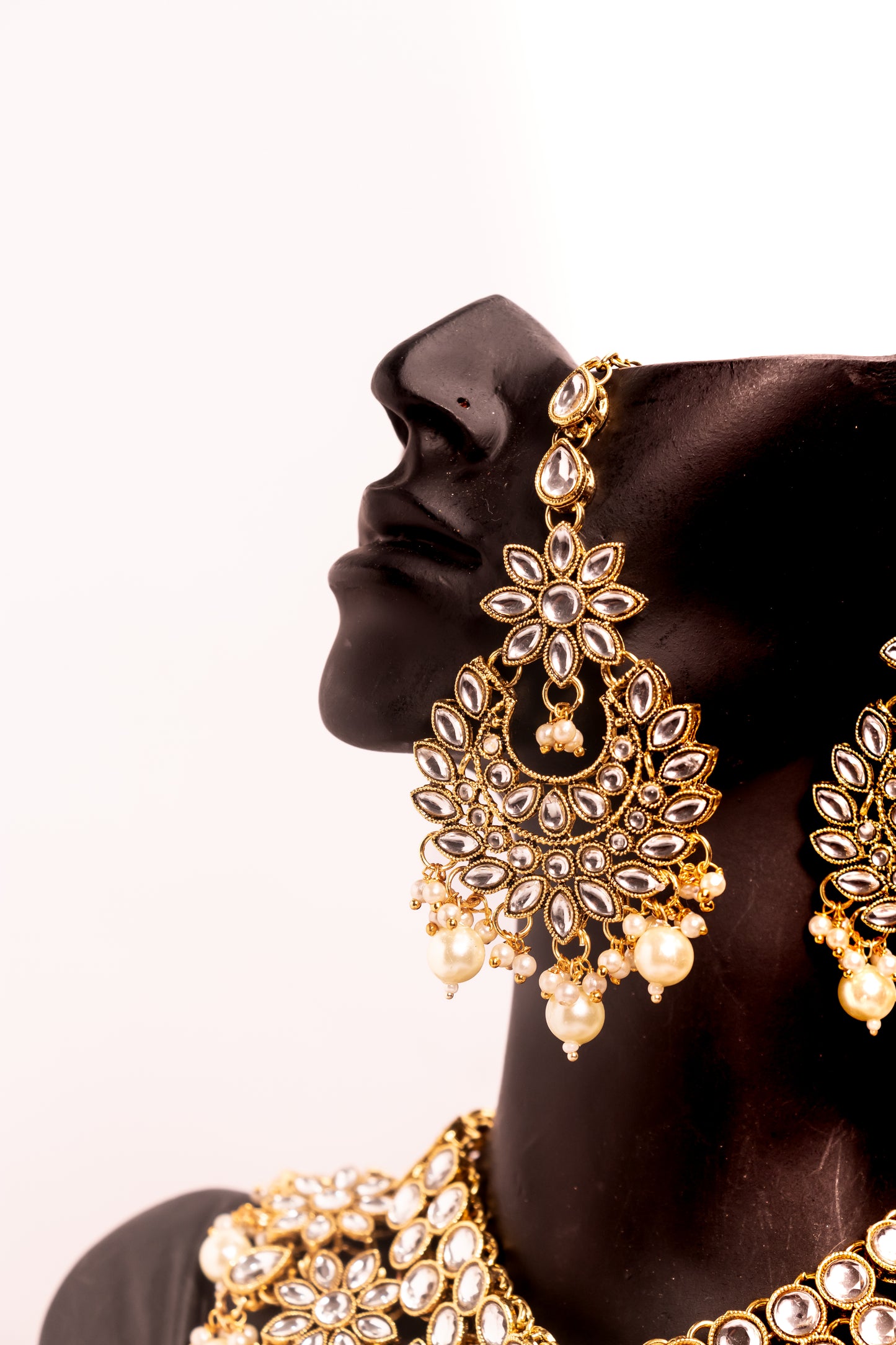 Radiant Noor Kundan Necklace Set