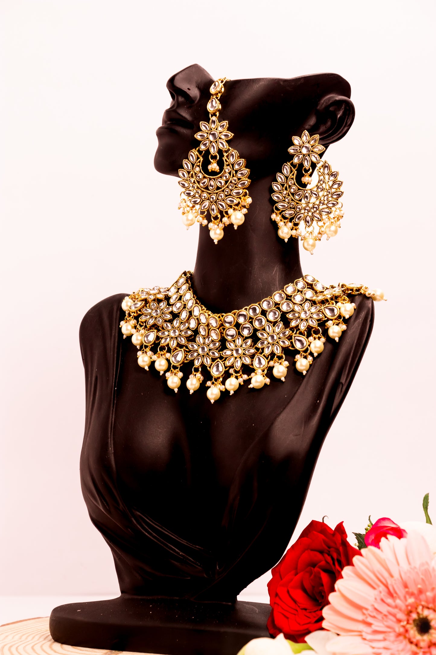 Radiant Noor Kundan Necklace Set