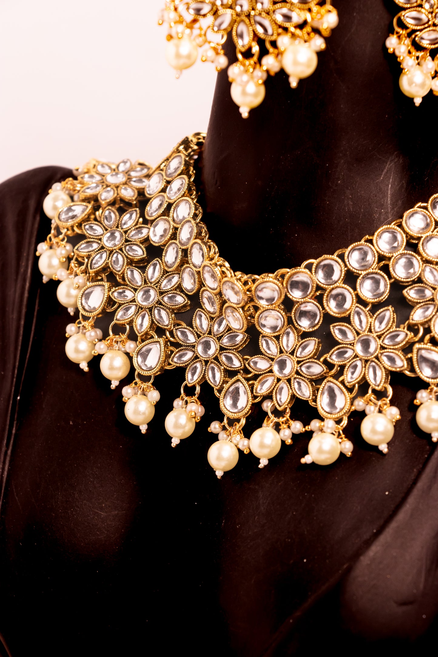 Radiant Noor Kundan Necklace Set