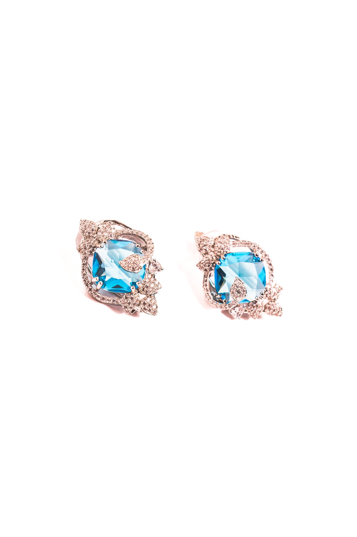 Noble Glimmer Earrings