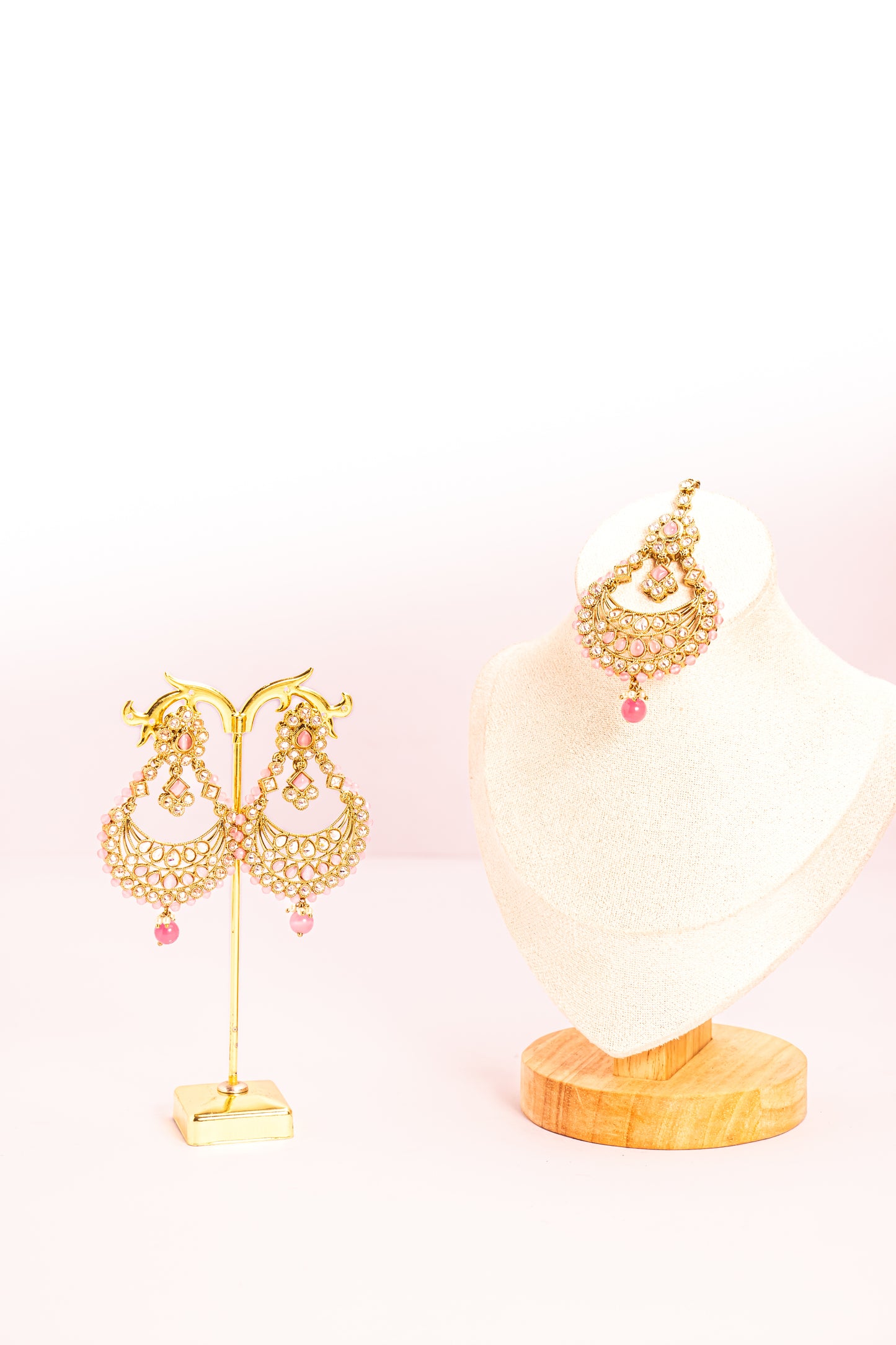 Pearl Blossom Mangtika Set