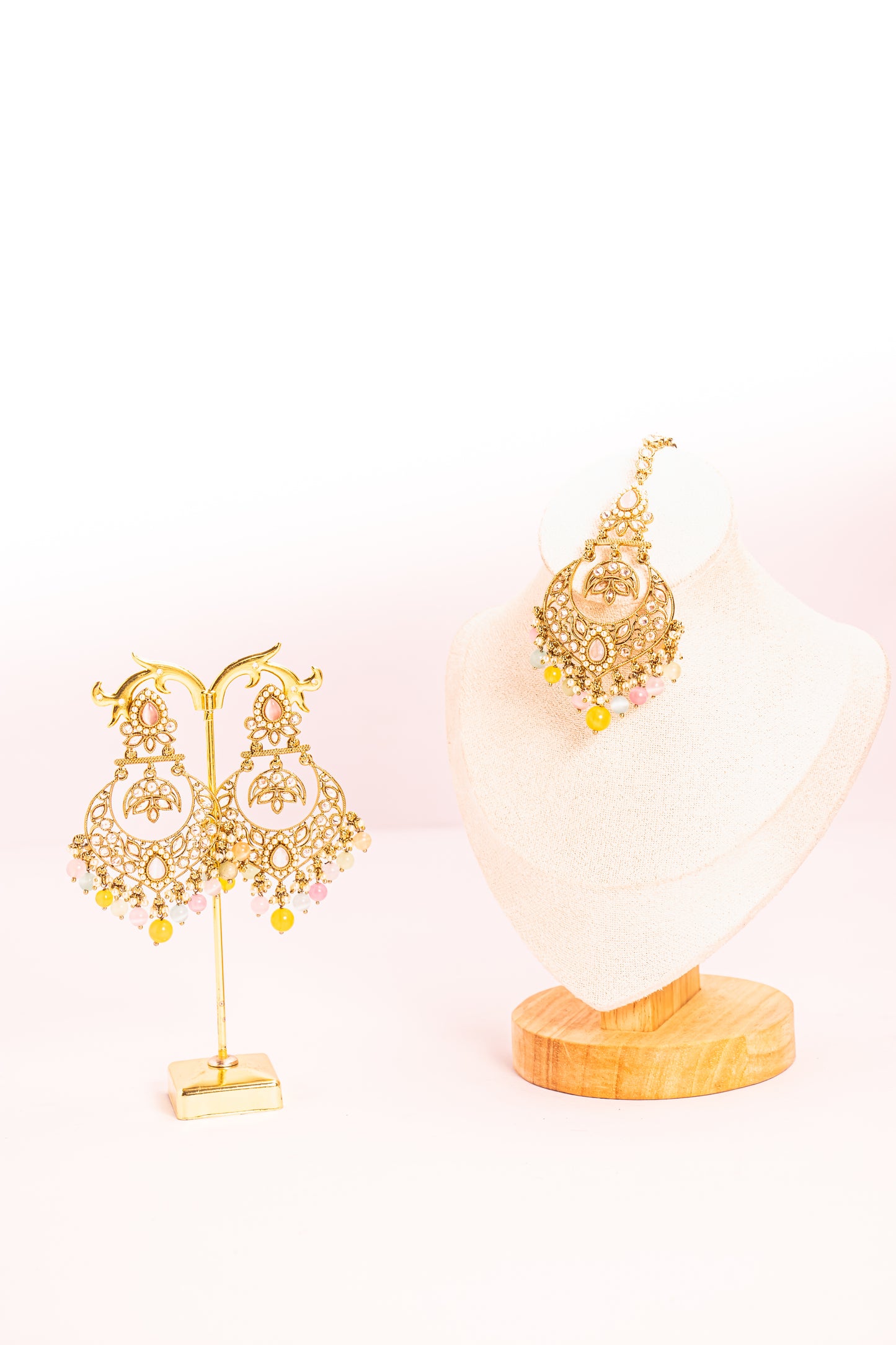 Heer-e-Husn Mangtika Set