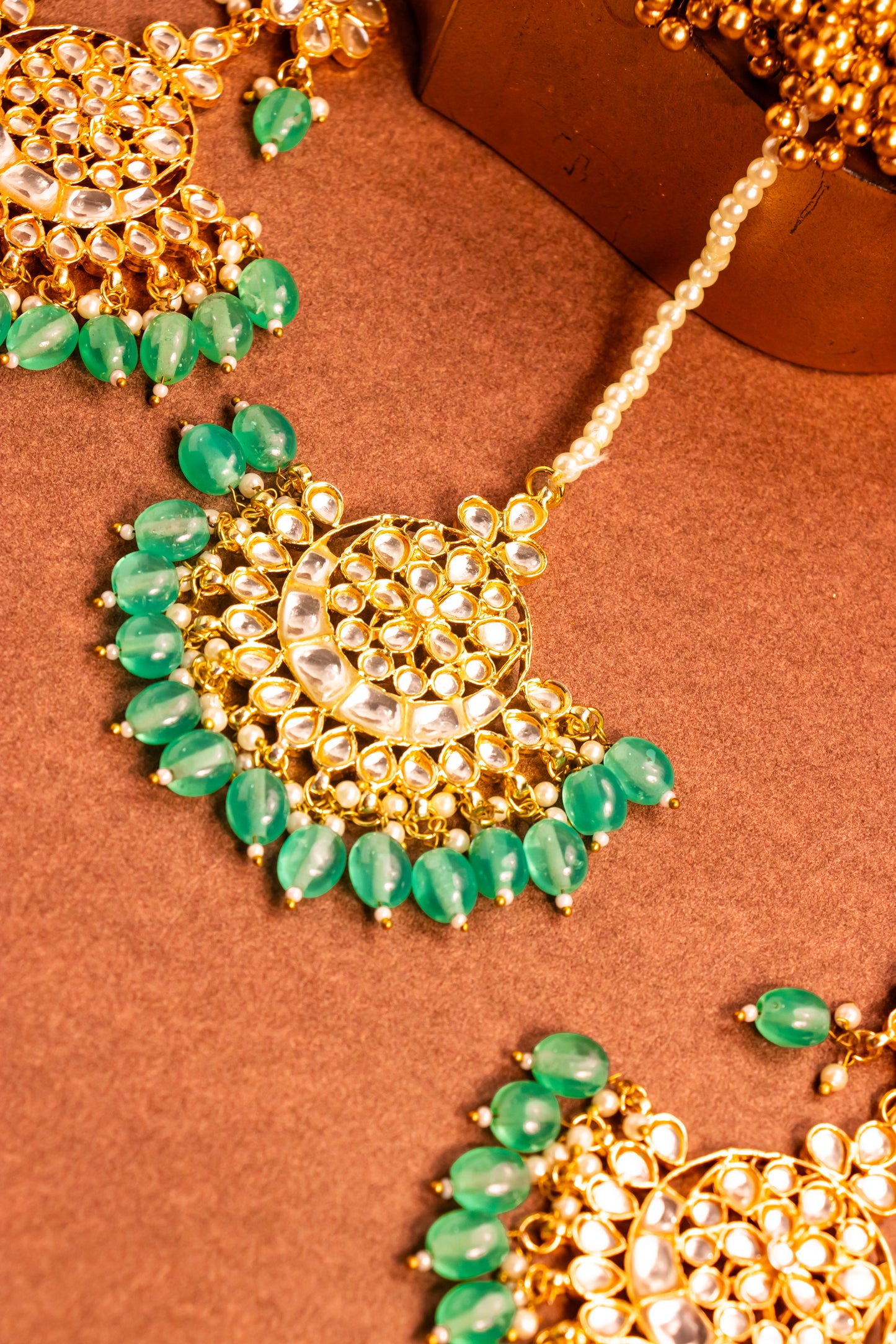 Roshan Riwaaz Mangtika Set