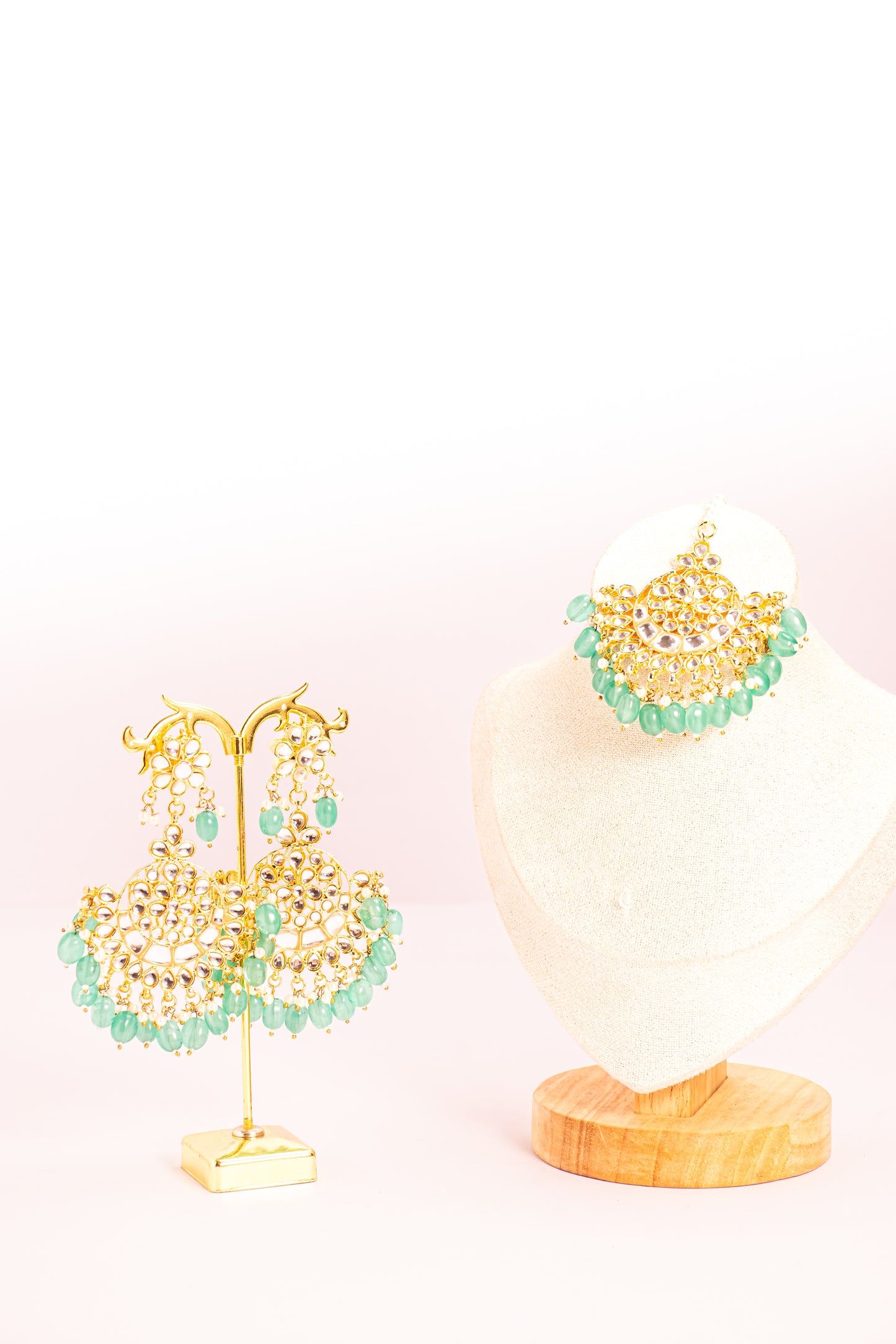 Roshan Riwaaz Mangtika Set