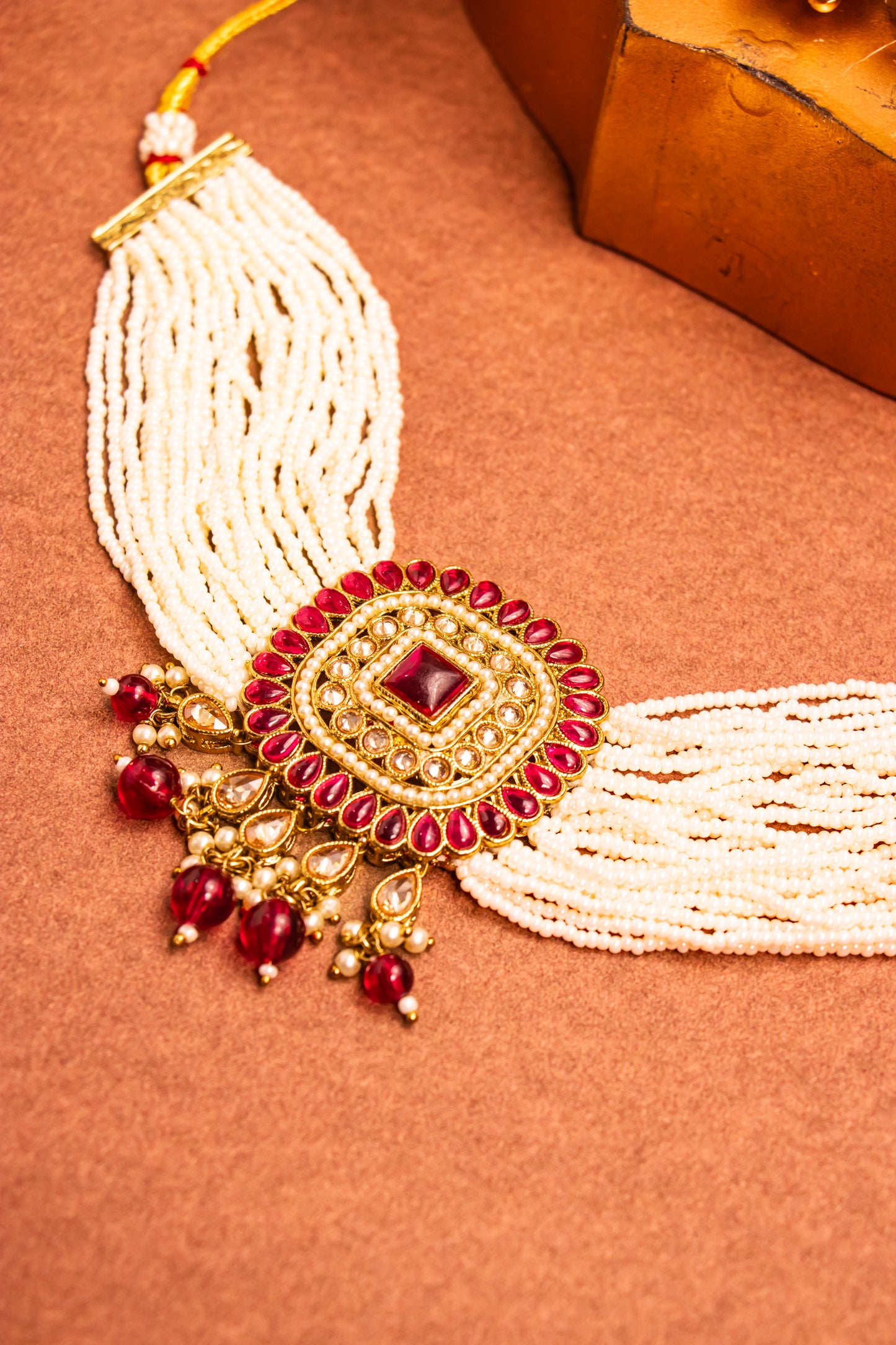 Ethereal Pearl Necklace Set