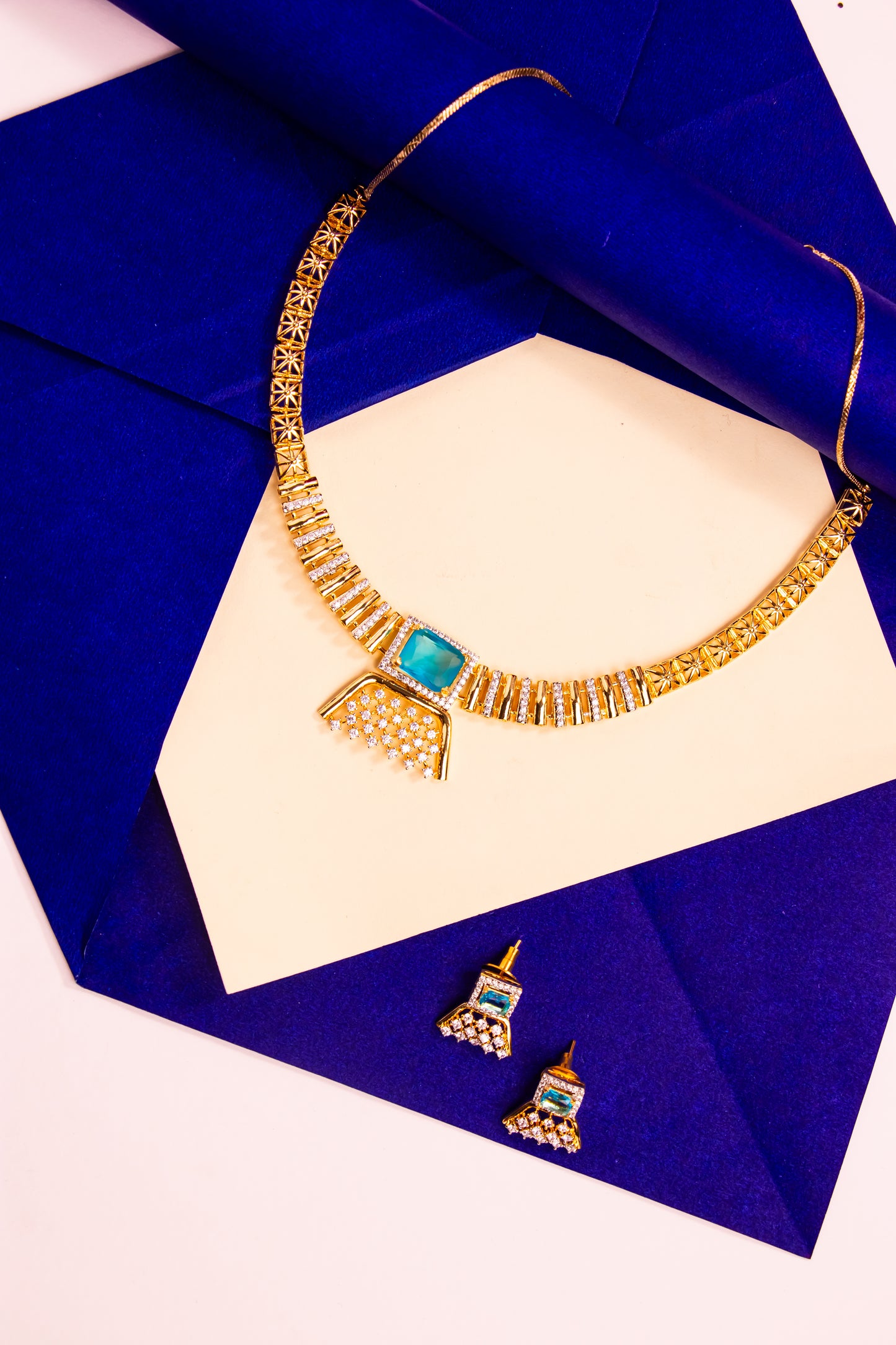 Gilded Ivy Necklace Set