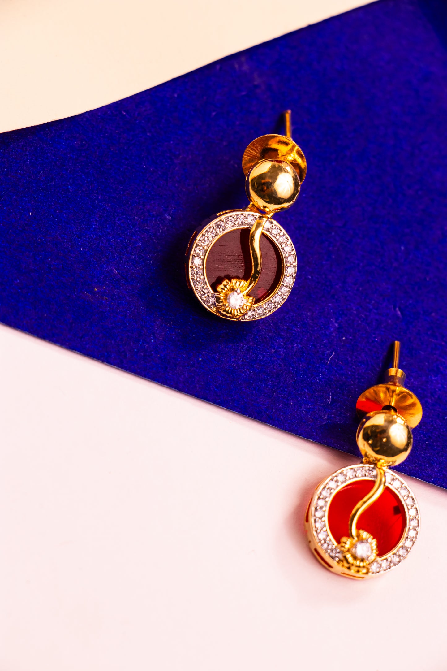 Mythos Medallions Necklace Set