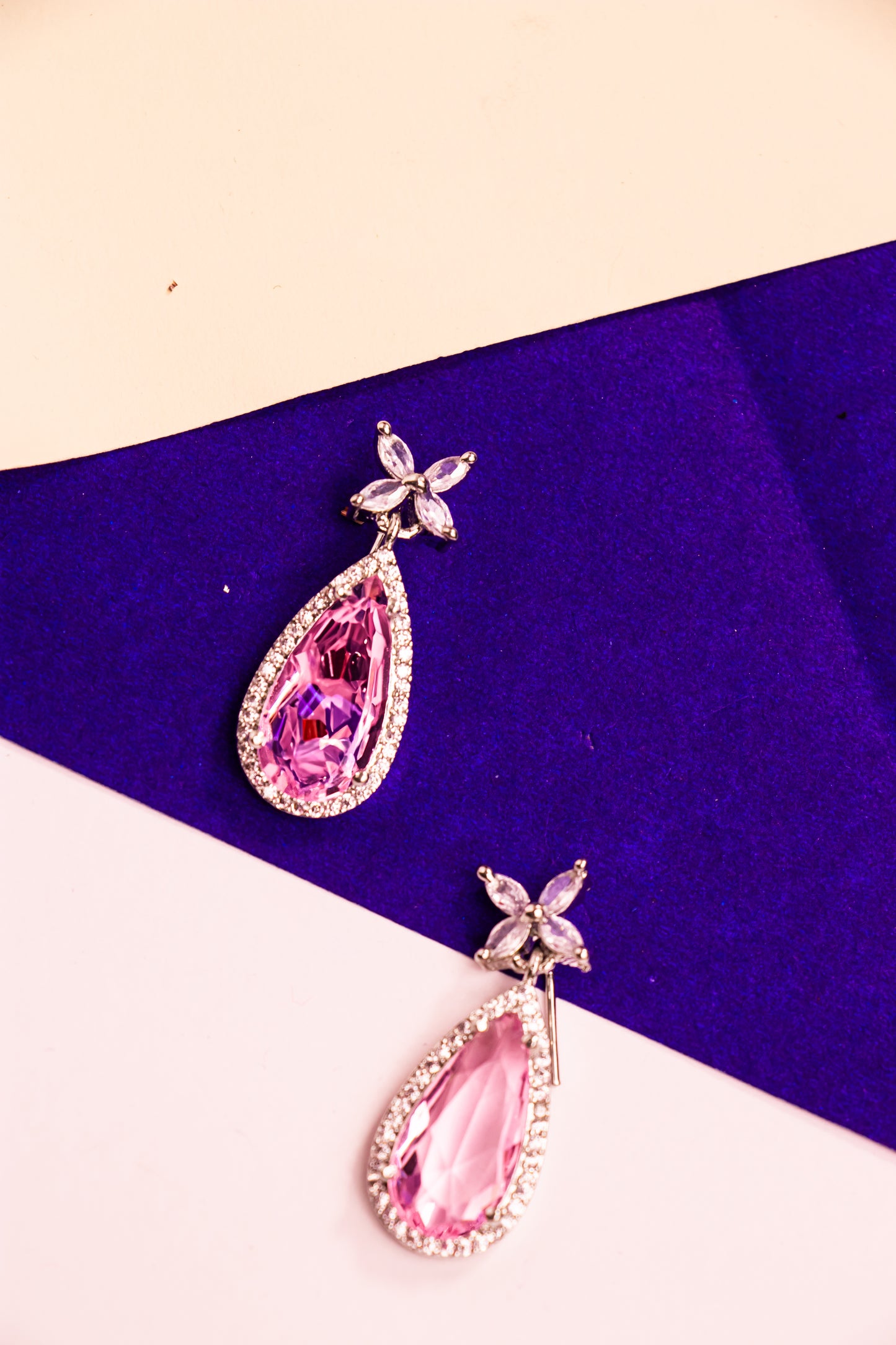 Heavenly Aura Necklace Set