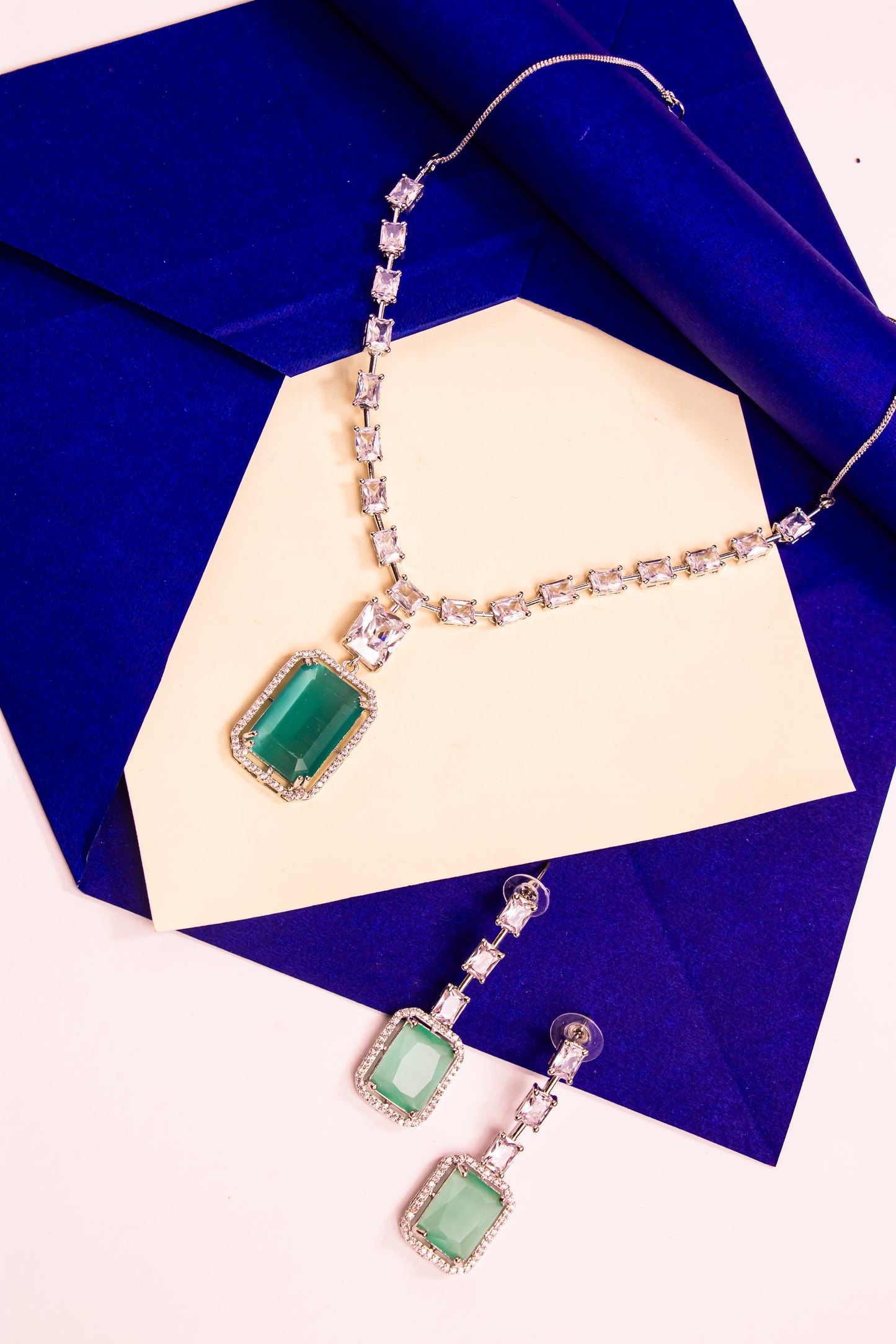 Divine Threads Necklace Set