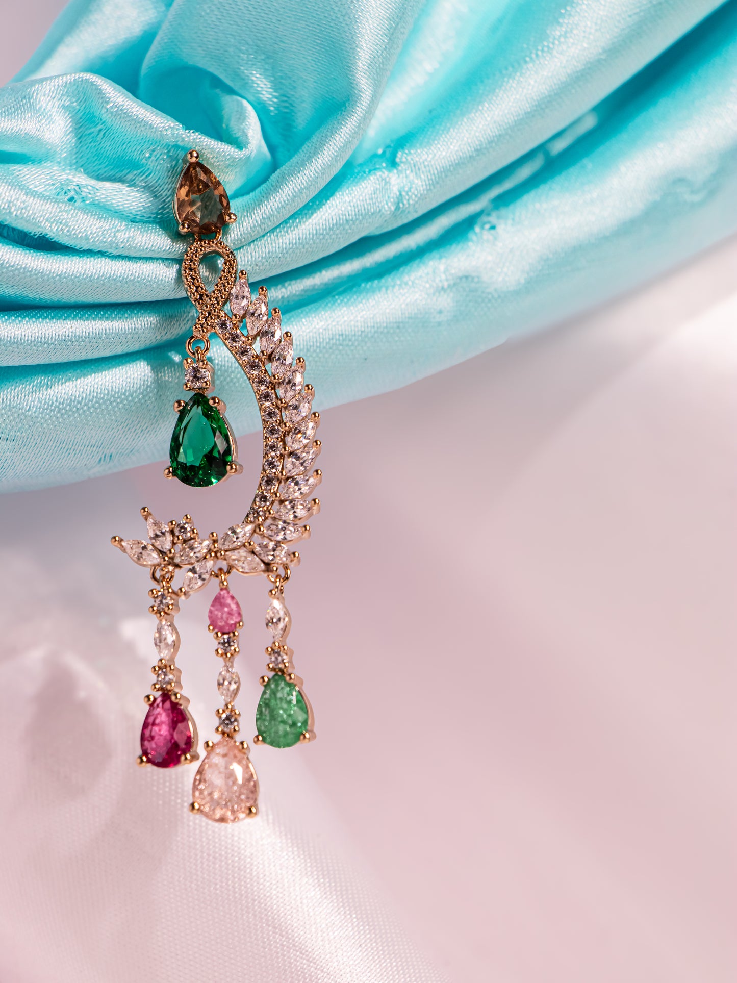 Queen’s Whisper Earrings