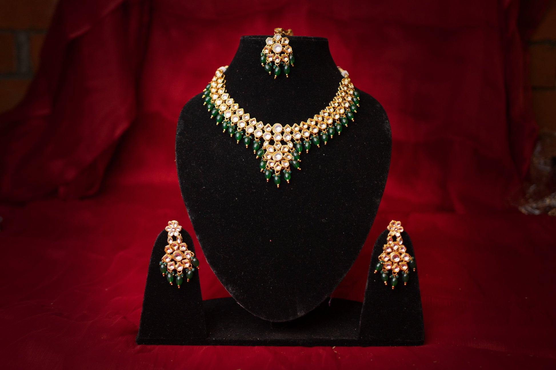 Jahan's Radiance Green Kundan Necklace Set - ELYSIAN GODDESS