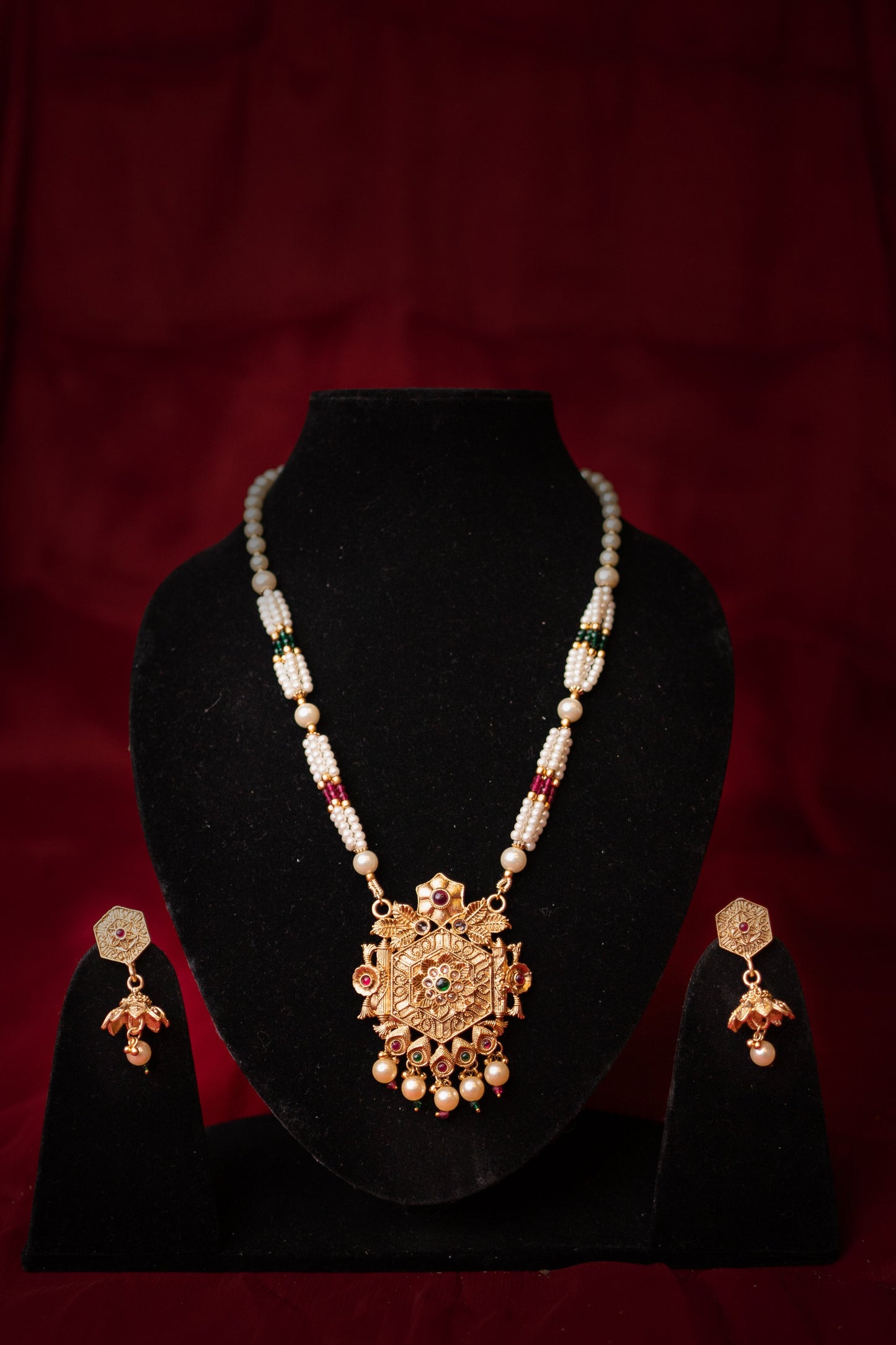 Aishwarya Pearl Necklace Set - ELYSIAN GODDESS
