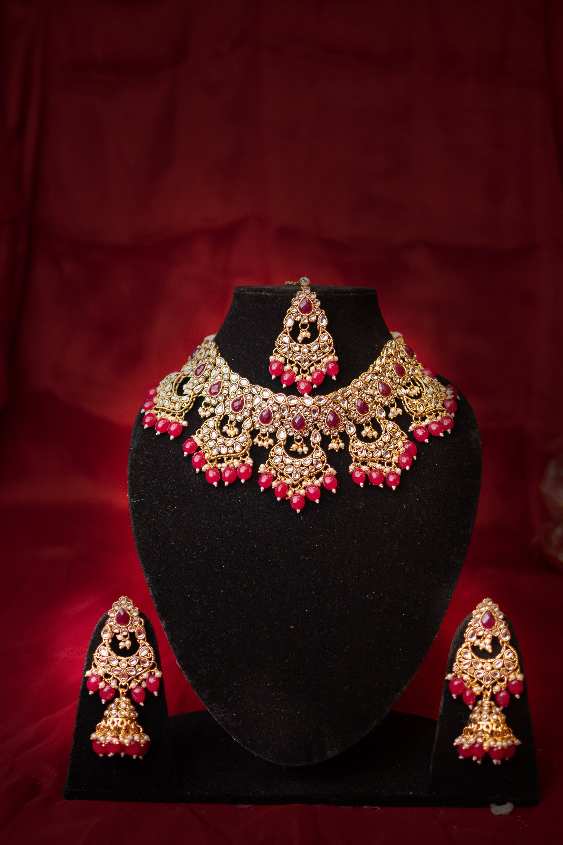 Noor's Aura Red Kundan Necklace Set - ELYSIAN GODDESS