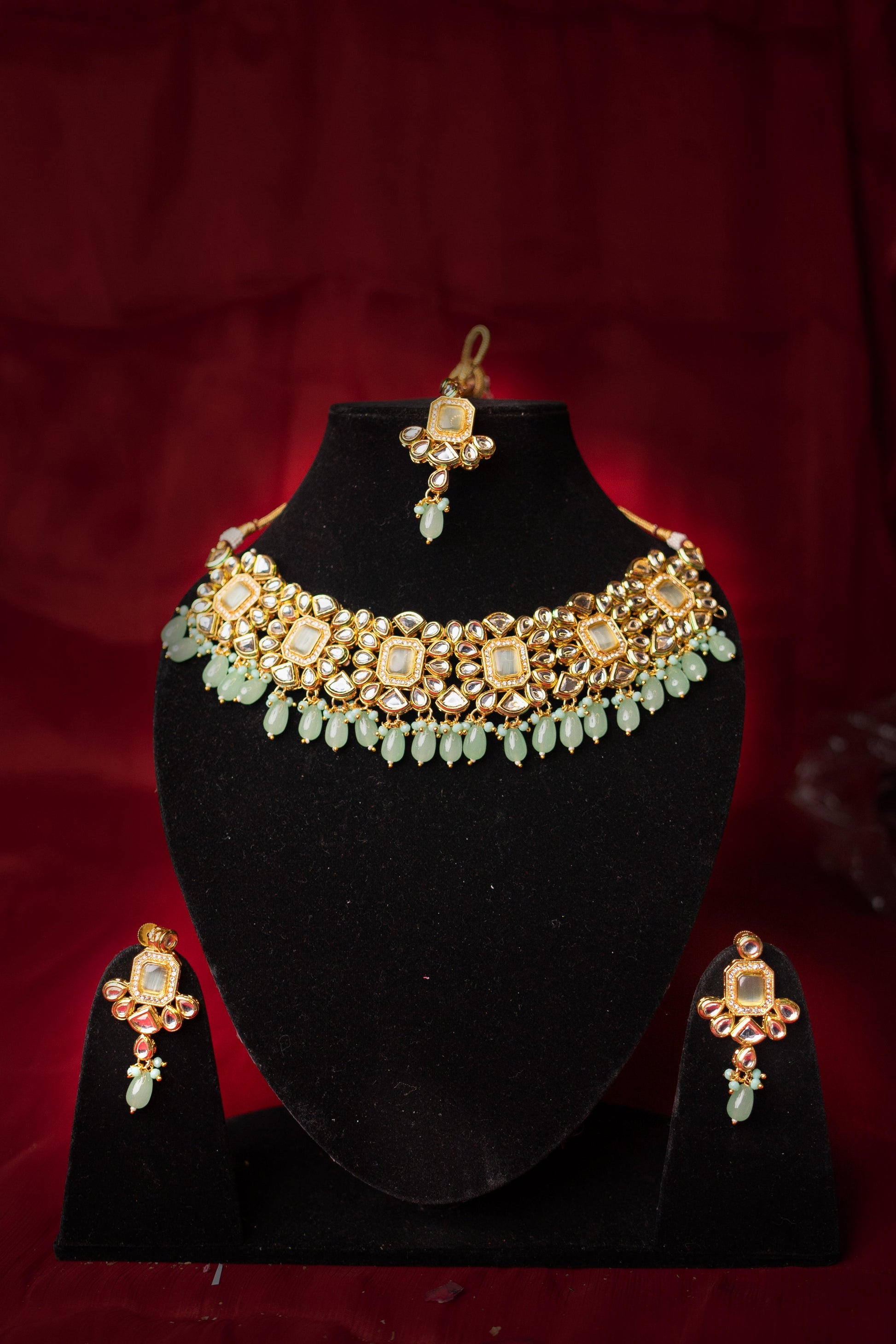 Jahan's Opulence Kundan Necklace Set - ELYSIAN GODDESS