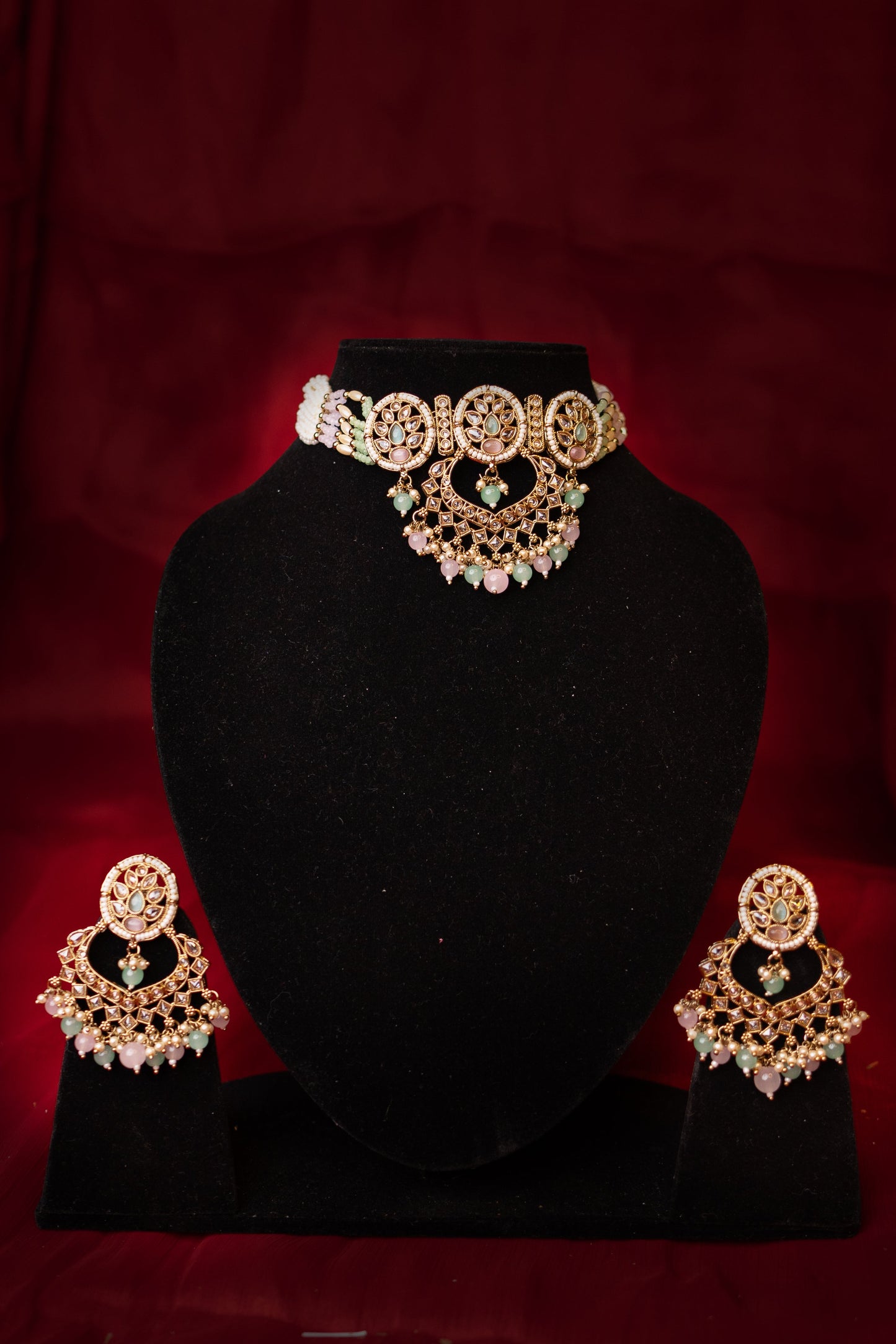 Urmila Polki Choker Necklace Set