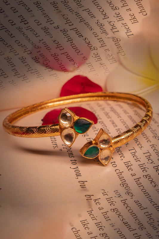 Padmavati’s Bloom Kundan Bracelet