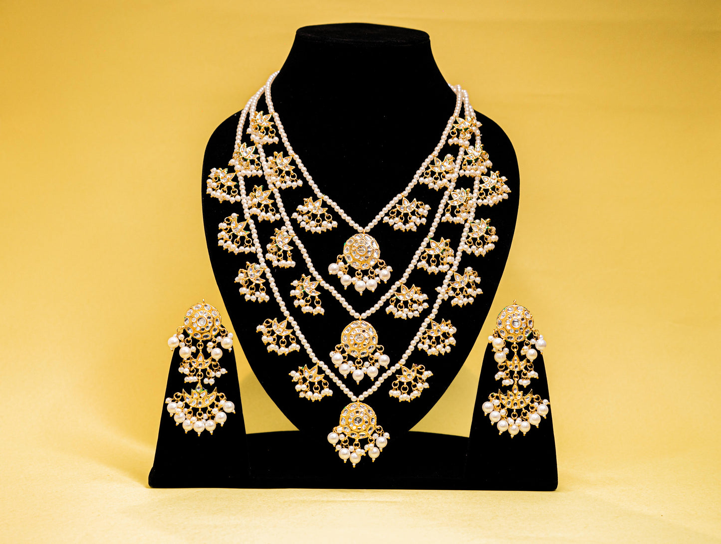 Royal Hoops Pearl Necklace - ELYSIAN GODDESS