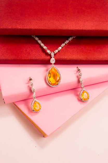 Yellow Sapphire Crown Necklace Set