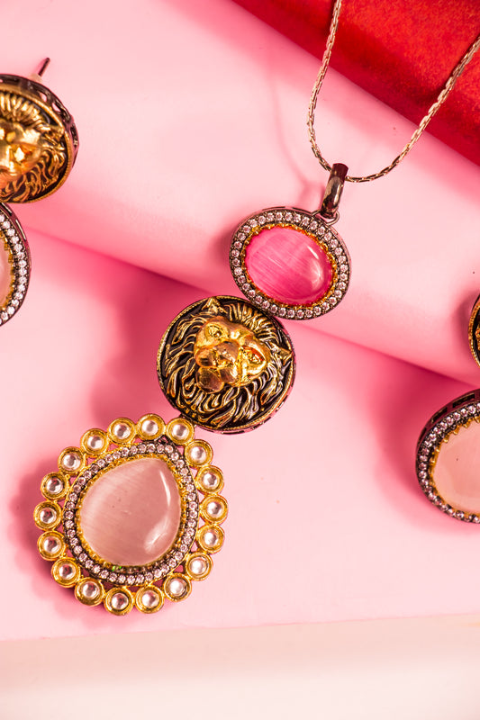 The Pink Lioness Necklace Set