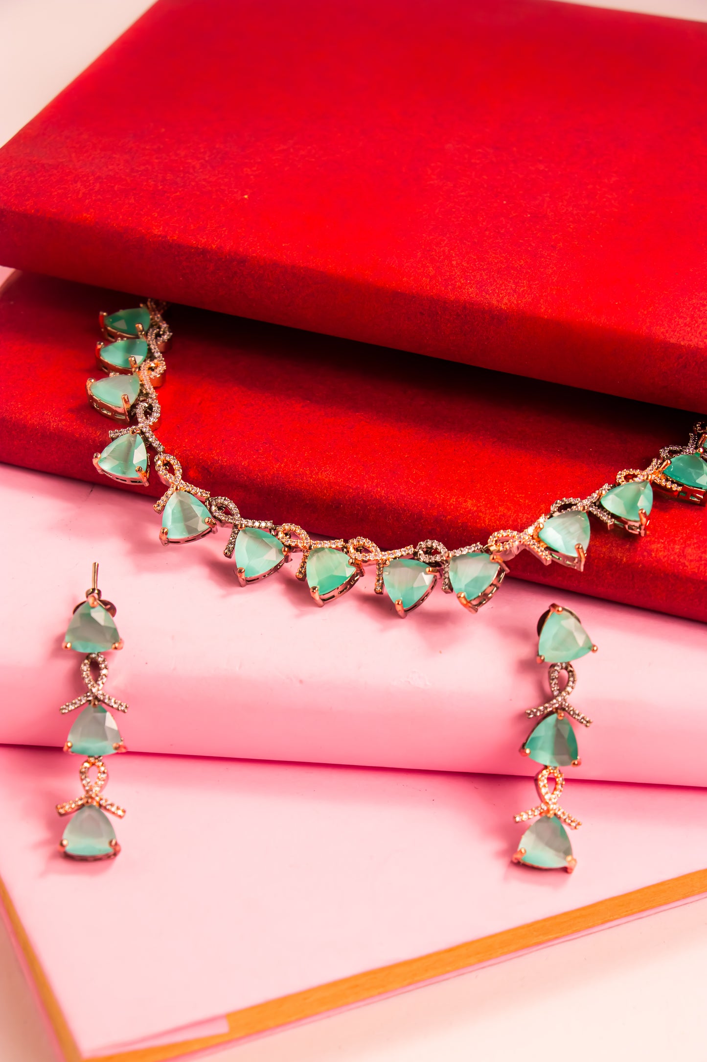 Midnight Dusk Necklace Set