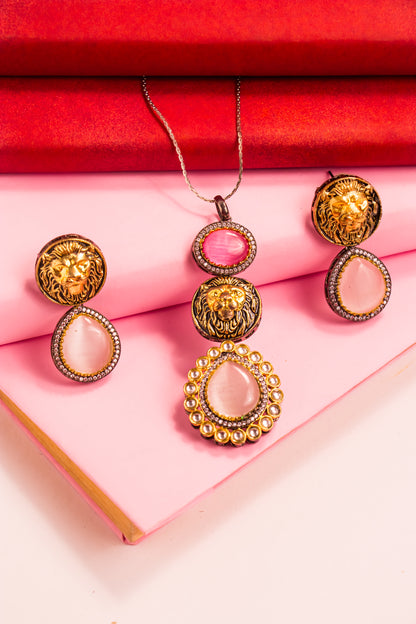 The Pink Lioness Necklace Set