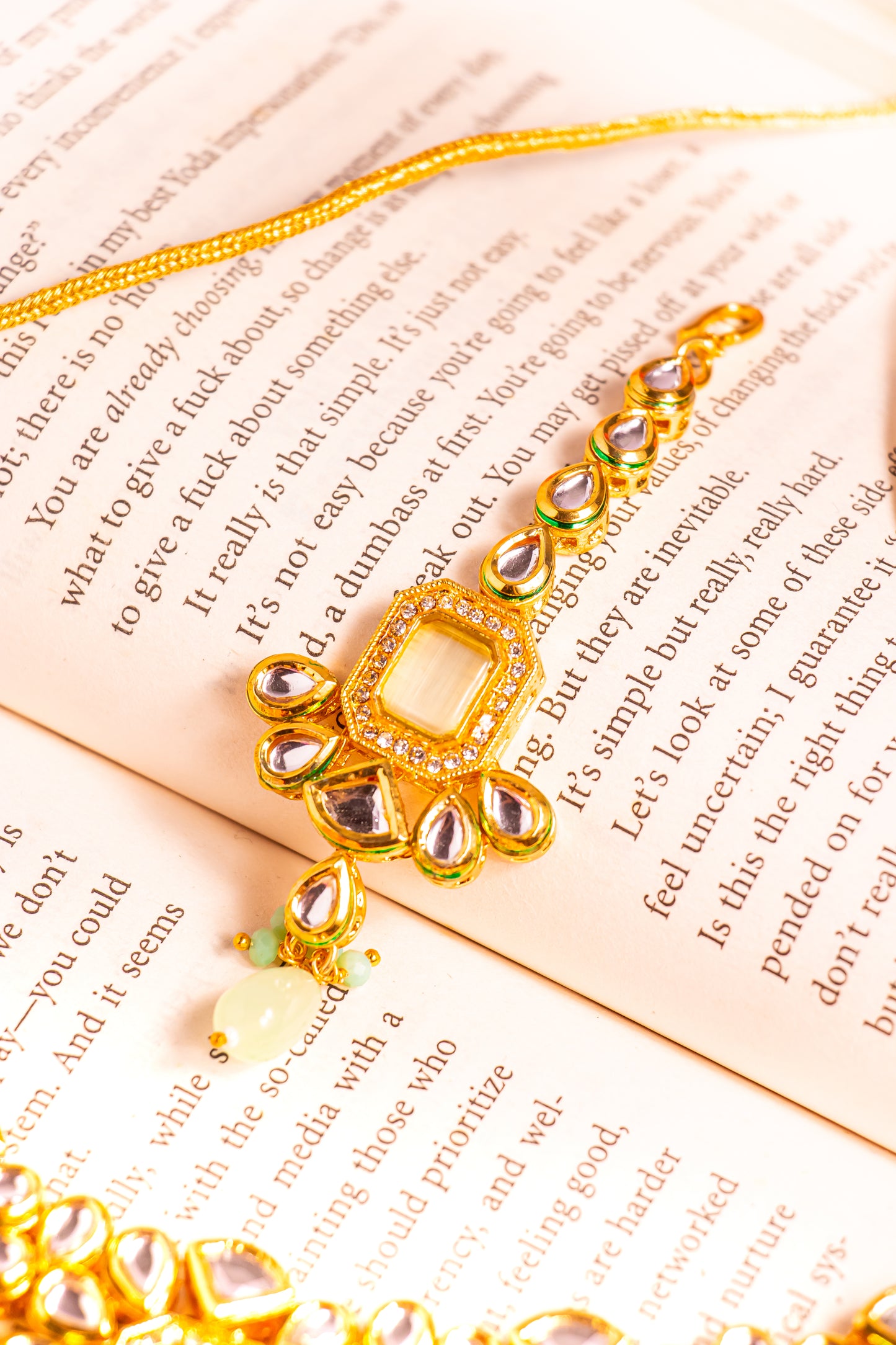 Jahan's Opulence Kundan Necklace Set