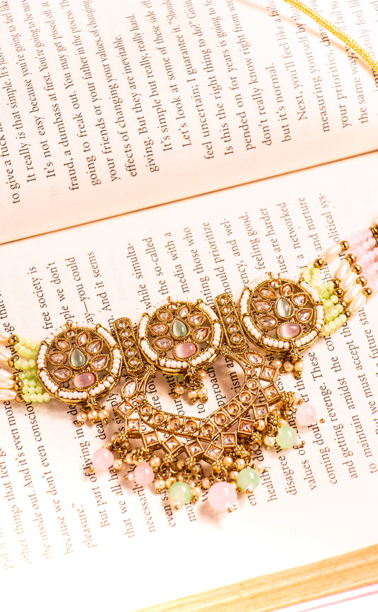 Urmila Polki Choker Necklace Set