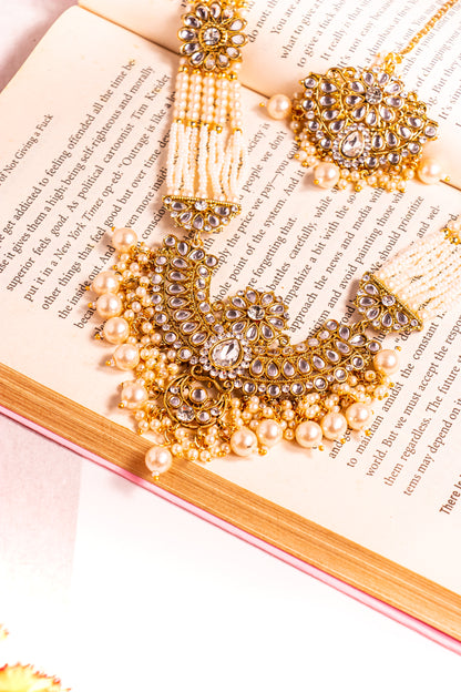 Jahan's Light Kundan & Pearl Long Necklace Set
