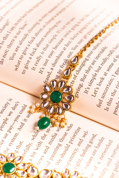 Noor's Grace Green Kundan Necklace Set
