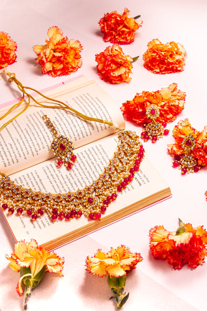 Noor's Serenity Red Kundan Necklace Set