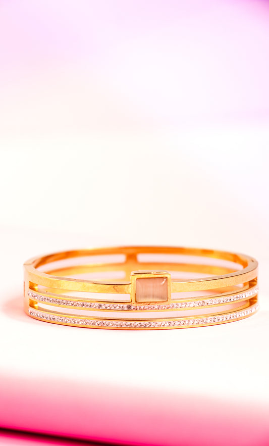 Golden Scepter Bracelet